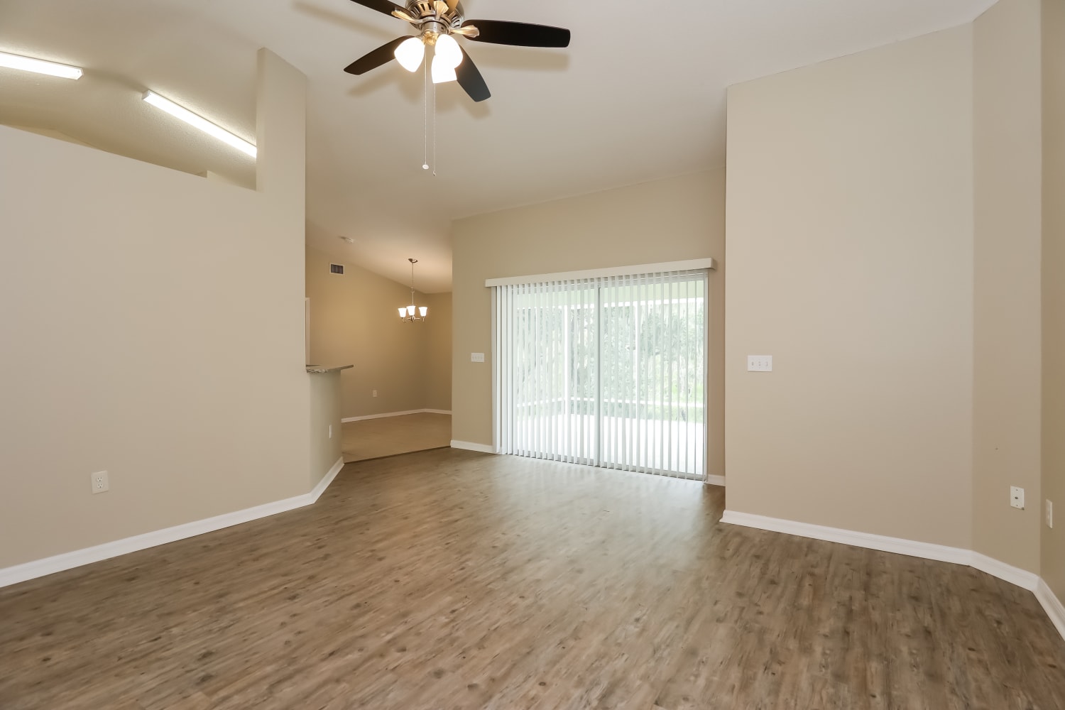 6257 Napa Dr photo 4
