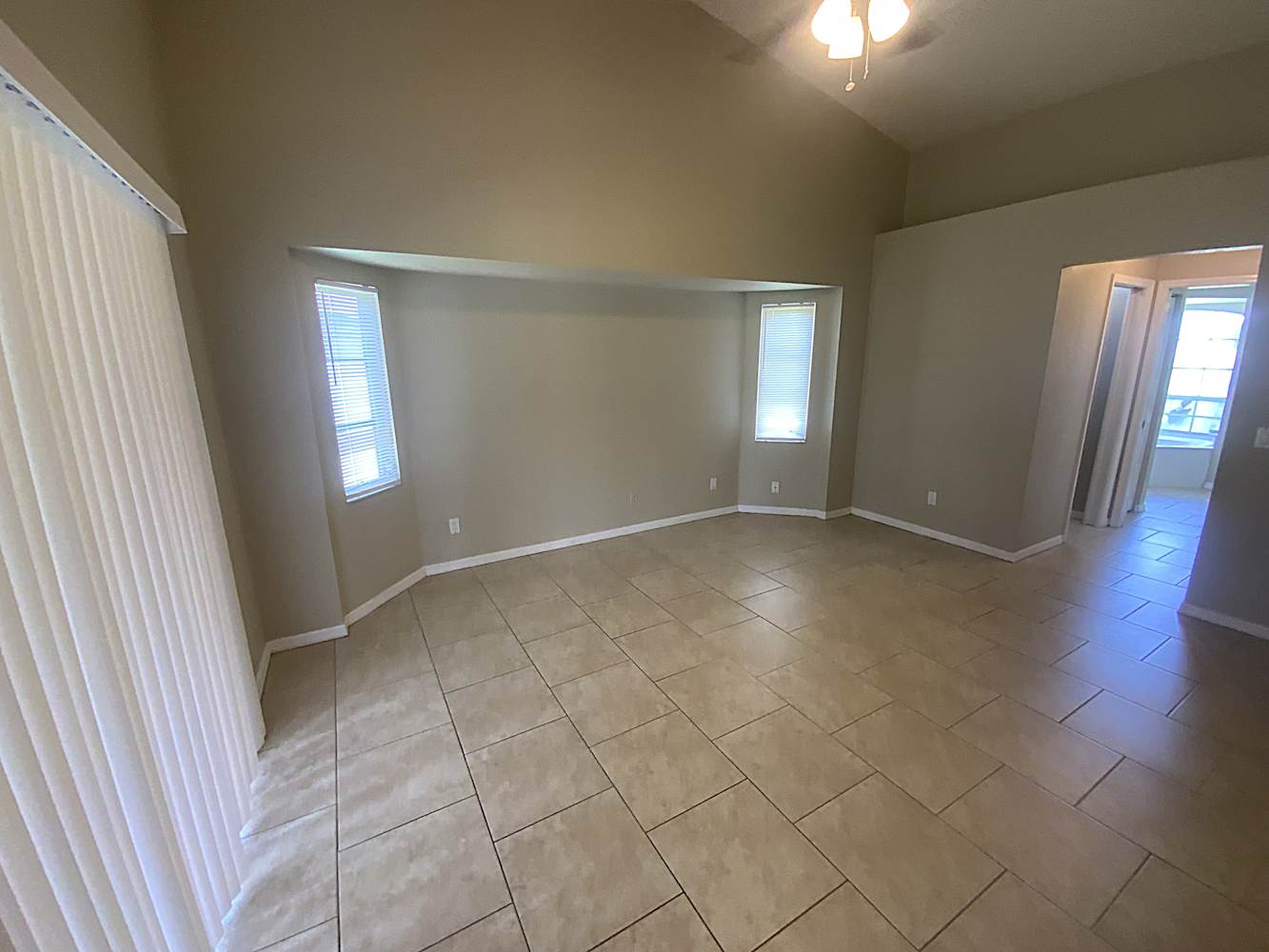23306 Moorhead Ave photo 5