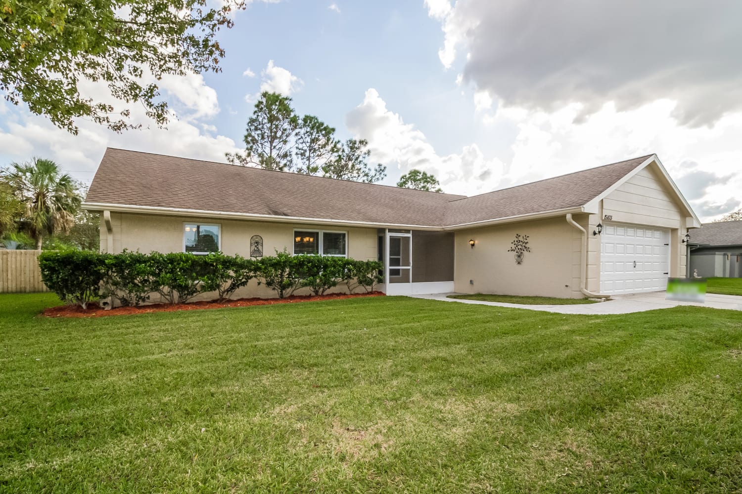 15103 Southfork Dr photo 2
