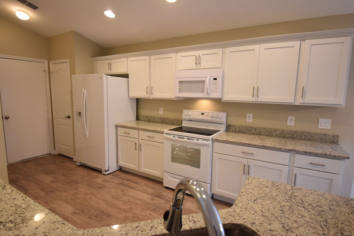 16422 Cedar Run Dr photo 4