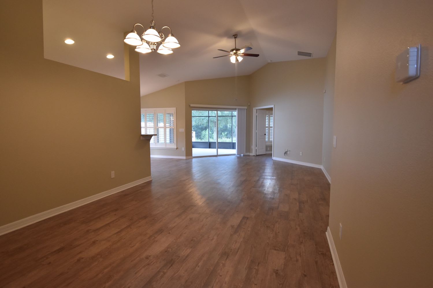 16422 Cedar Run Dr photo 3