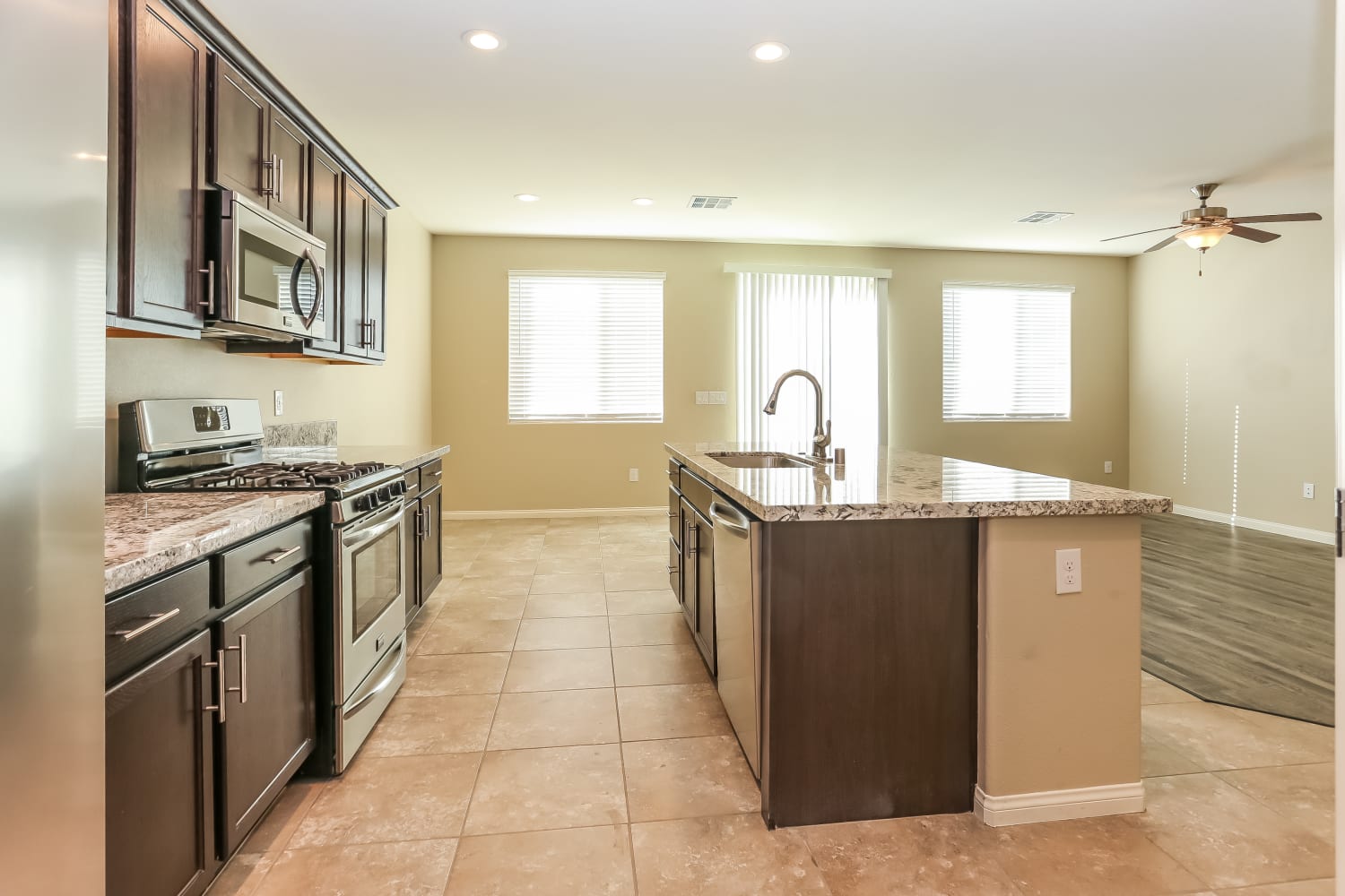 9029 Sea Grass Bay Ct photo 5