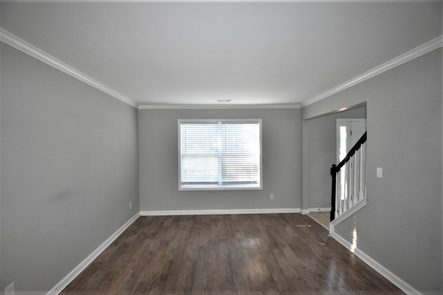 965 Garden Meadows Cir photo 2