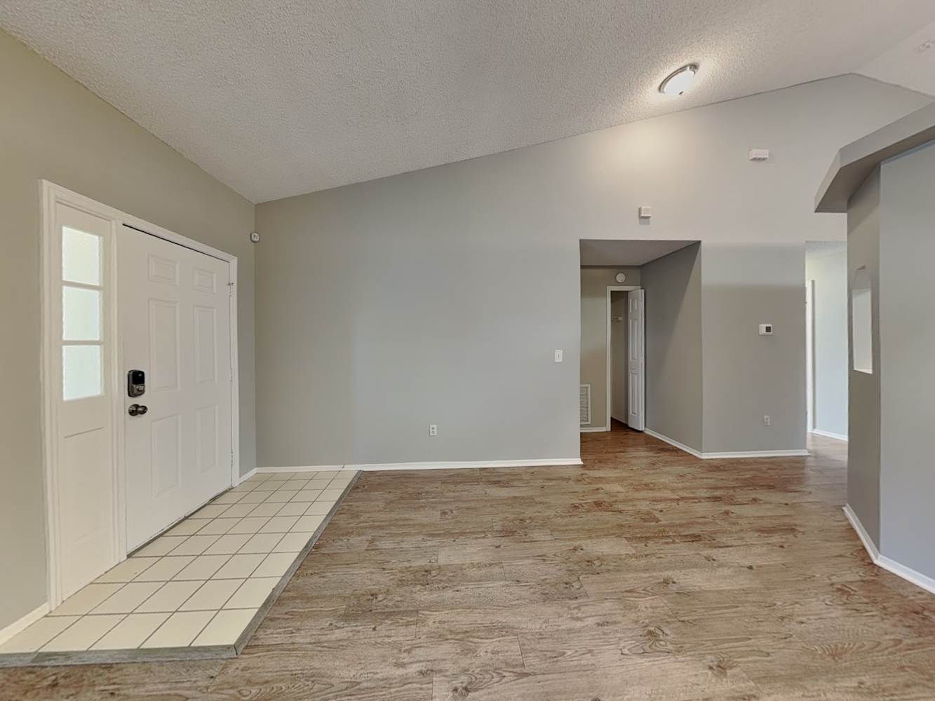 1006 Henson Ct photo 3
