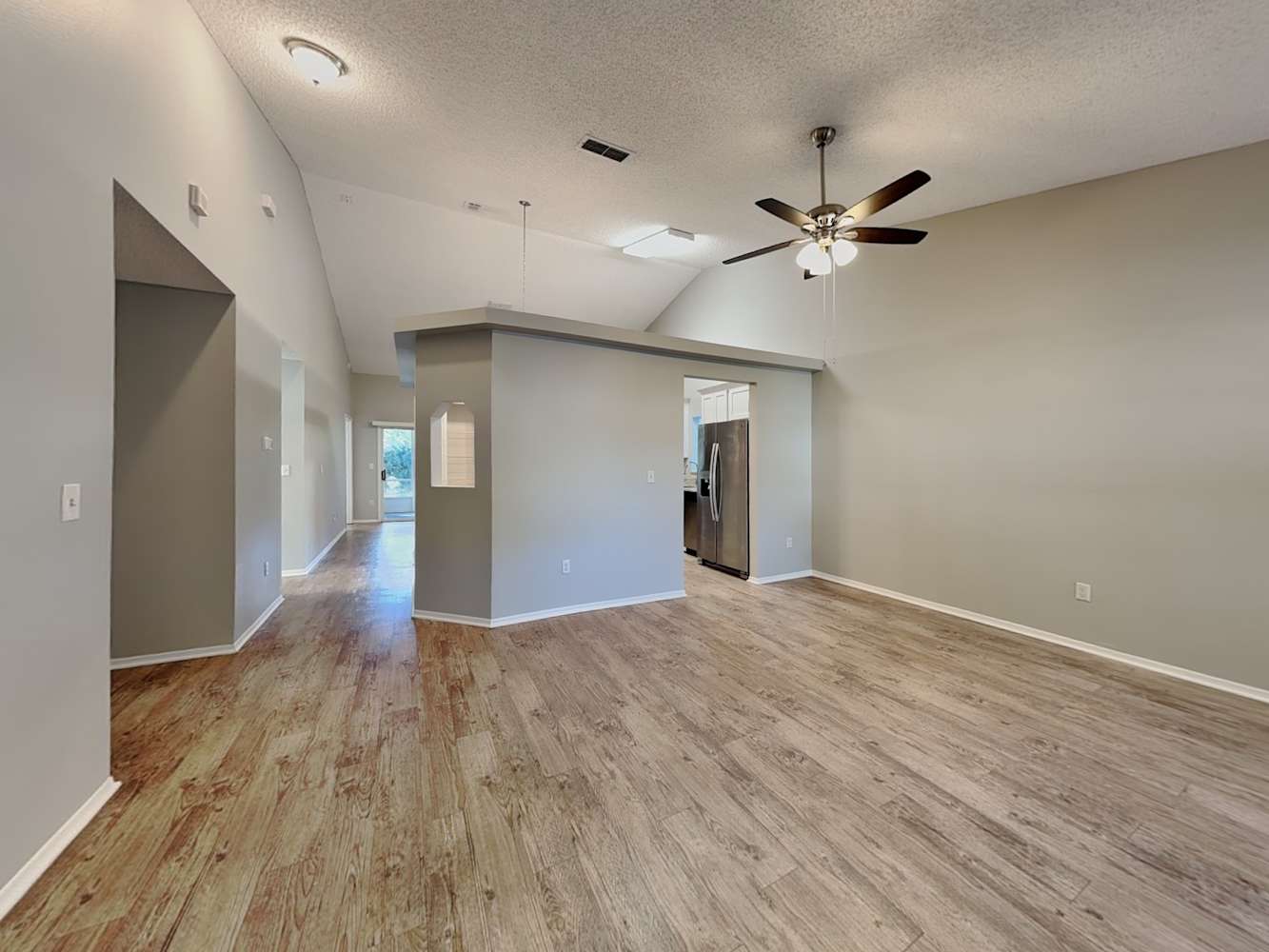 1006 Henson Ct photo 5