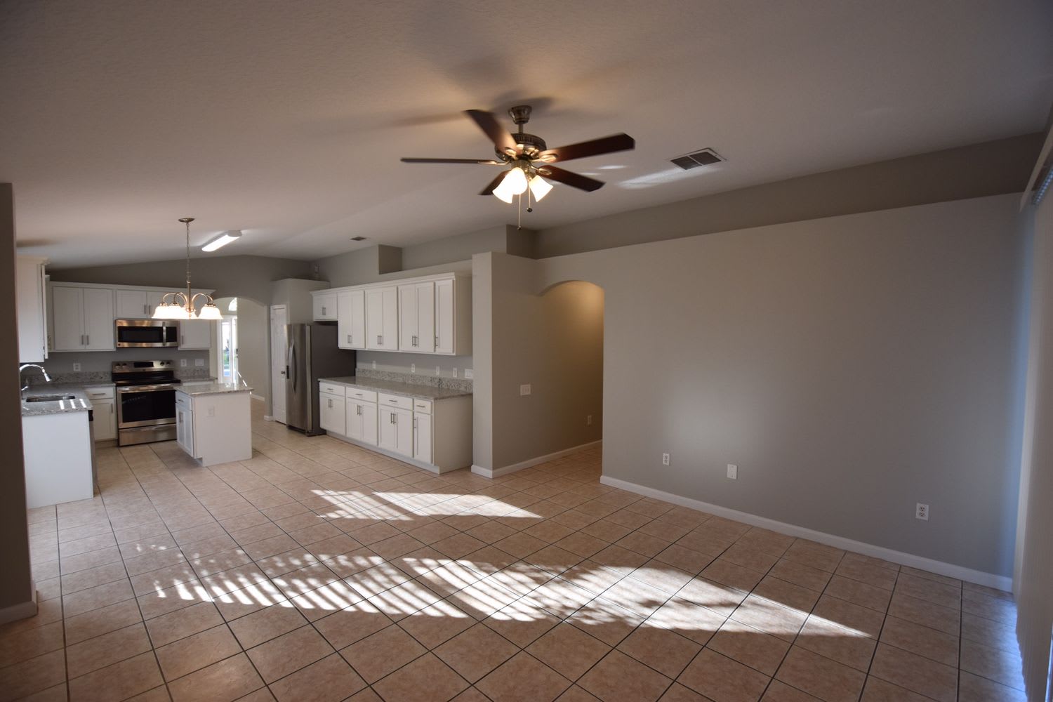 1175 Snug Harbor Dr photo 4
