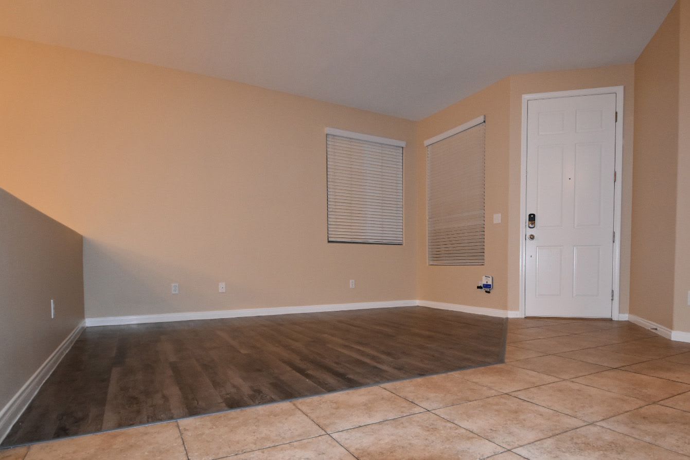 9008 Dorrell Ln photo 3