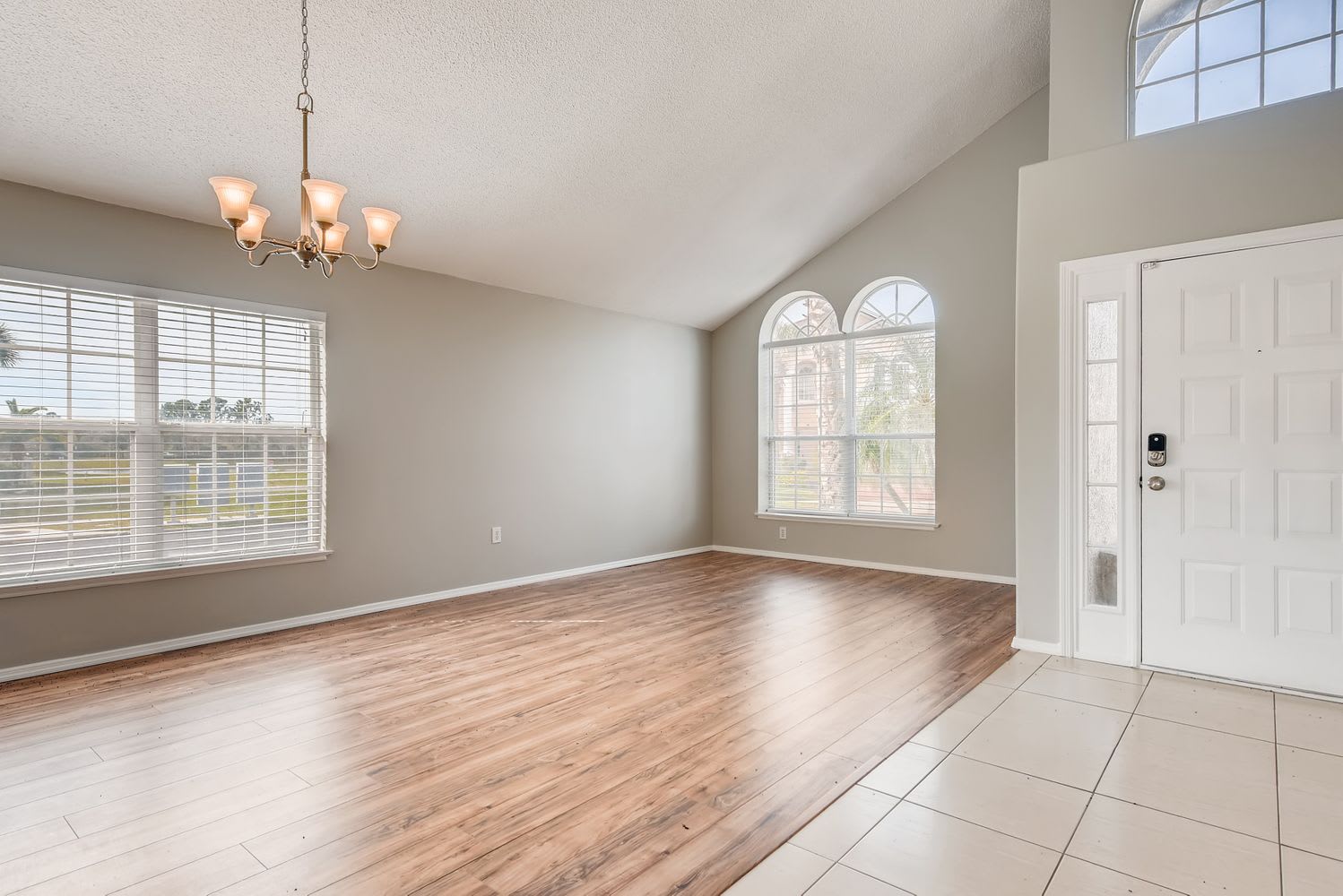 1723 White Heron Bay Cir photo 2