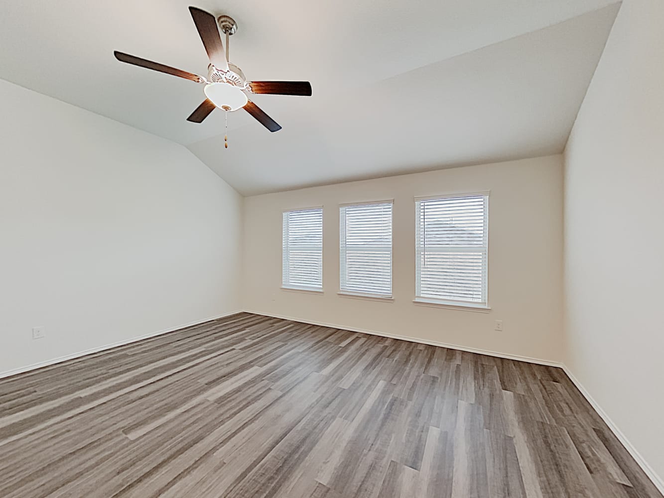 14464 Artisan Dr photo 2