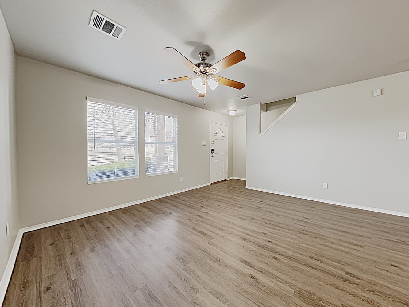 3901 Quail View Dr photo 4