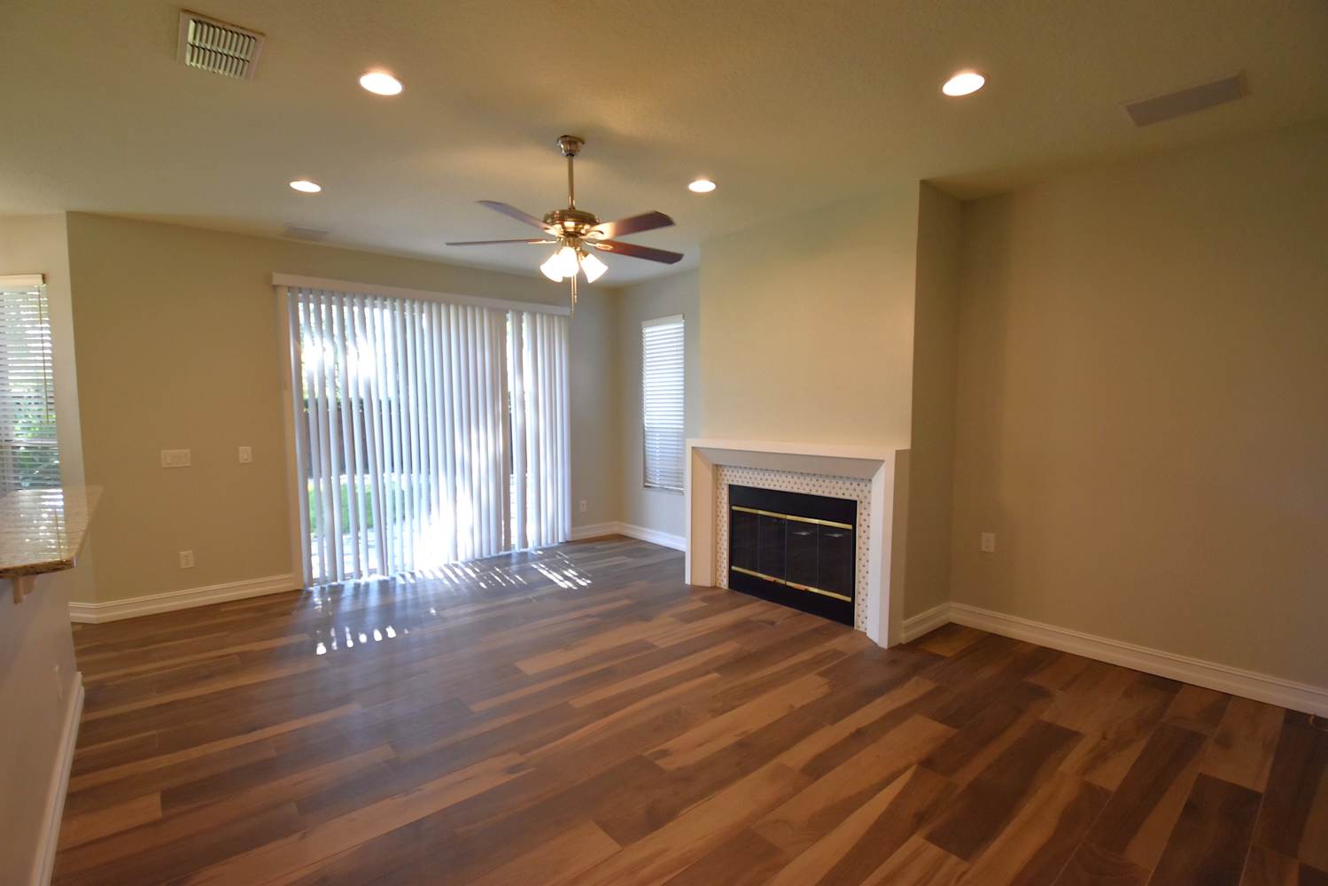 4055 Evander Dr photo 3