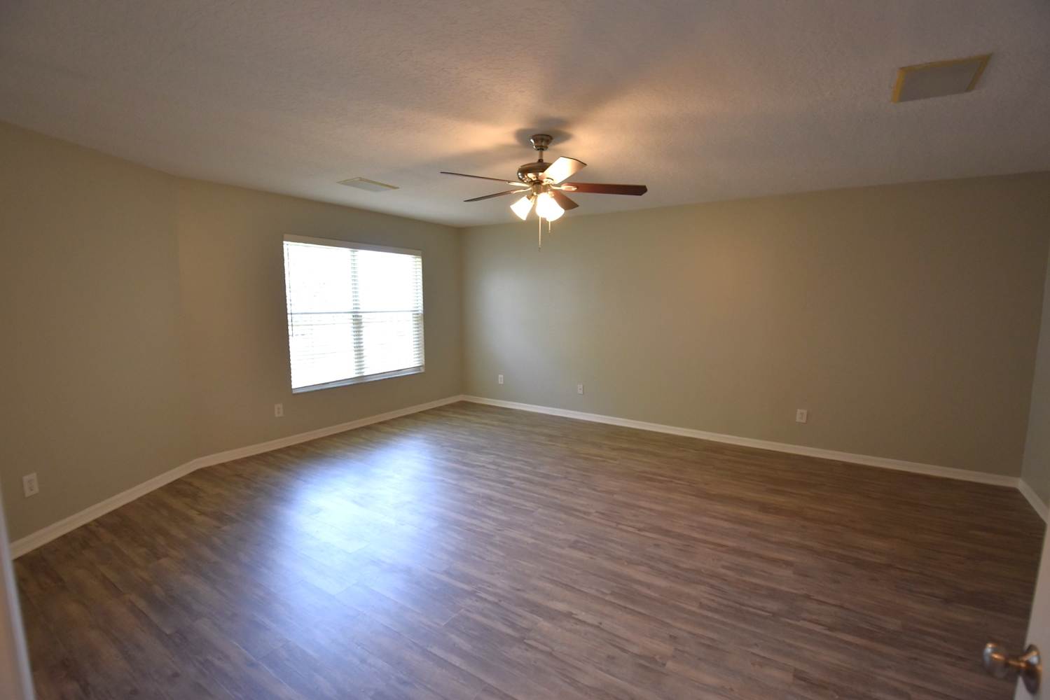 4055 Evander Dr photo 5