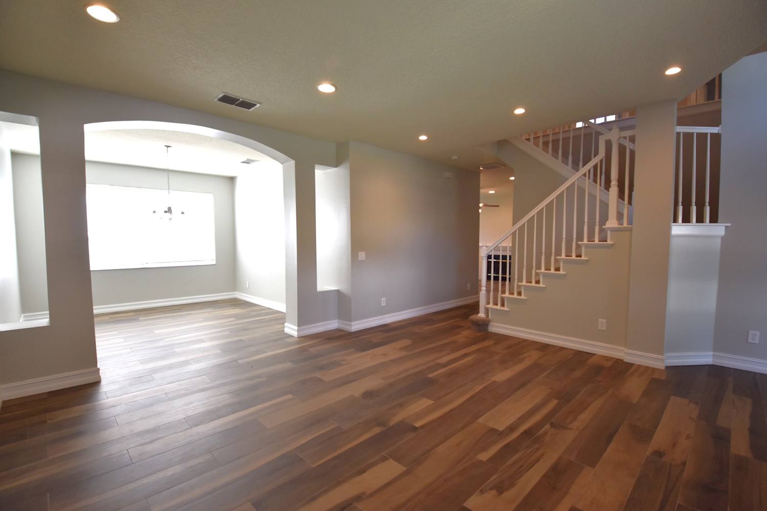 4055 Evander Dr photo 2