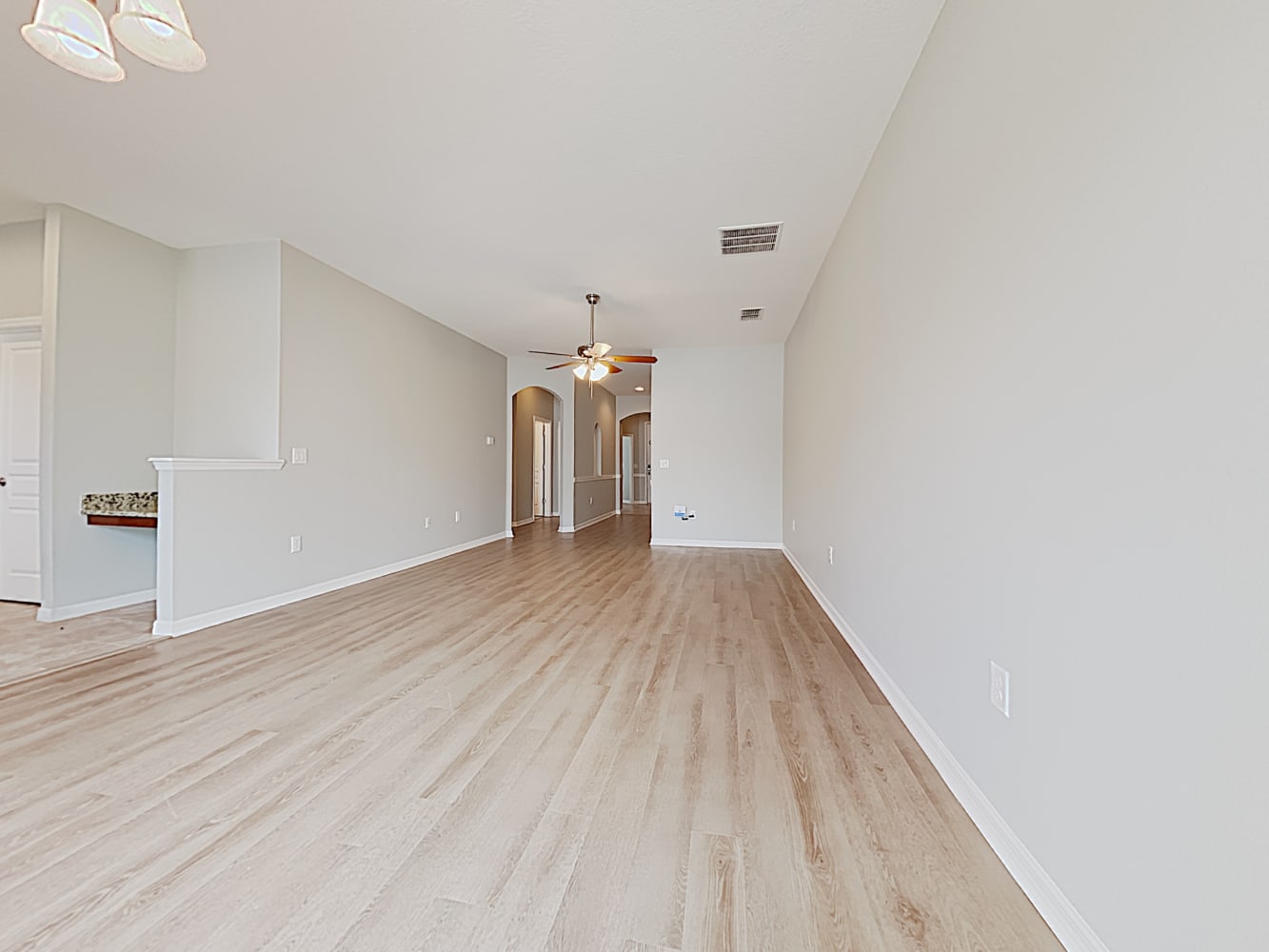 961 La Mirada Ct photo 3