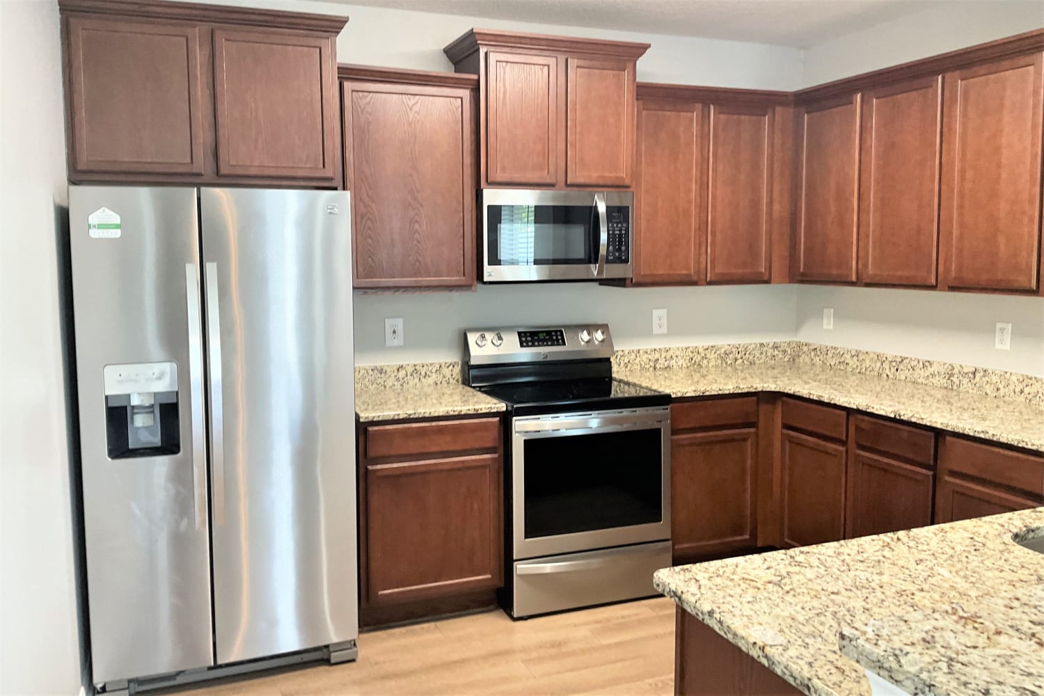 3131 Queen Alexandria Dr photo 4