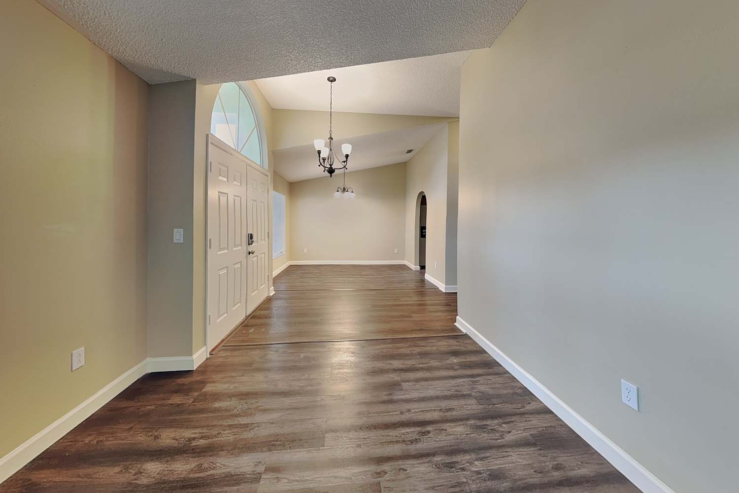 1341 Gangplank Dr photo 4
