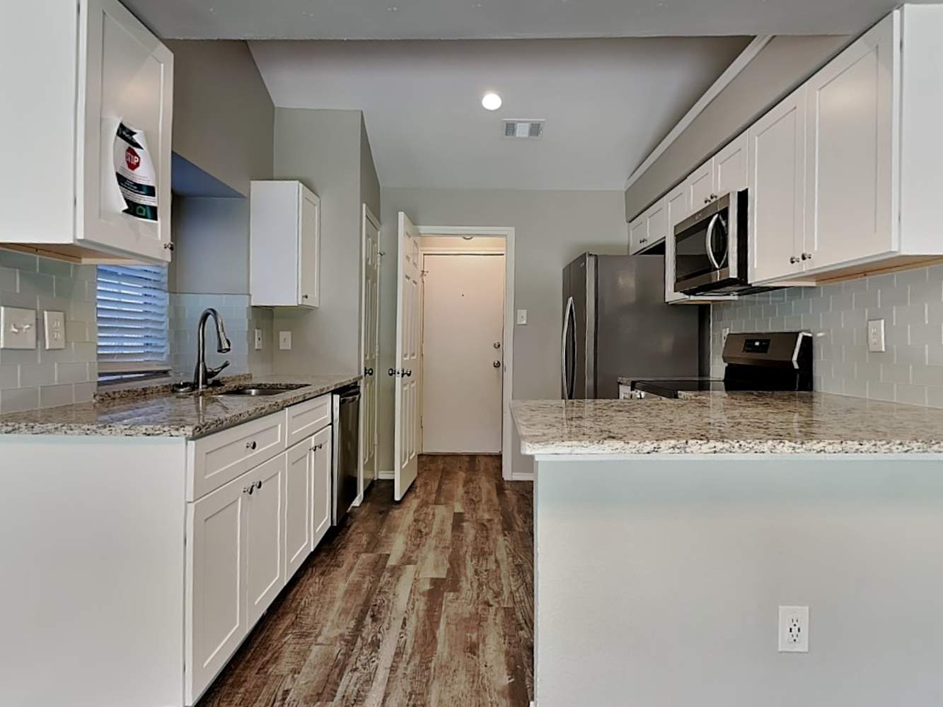 159 Summerhill Dr photo 5