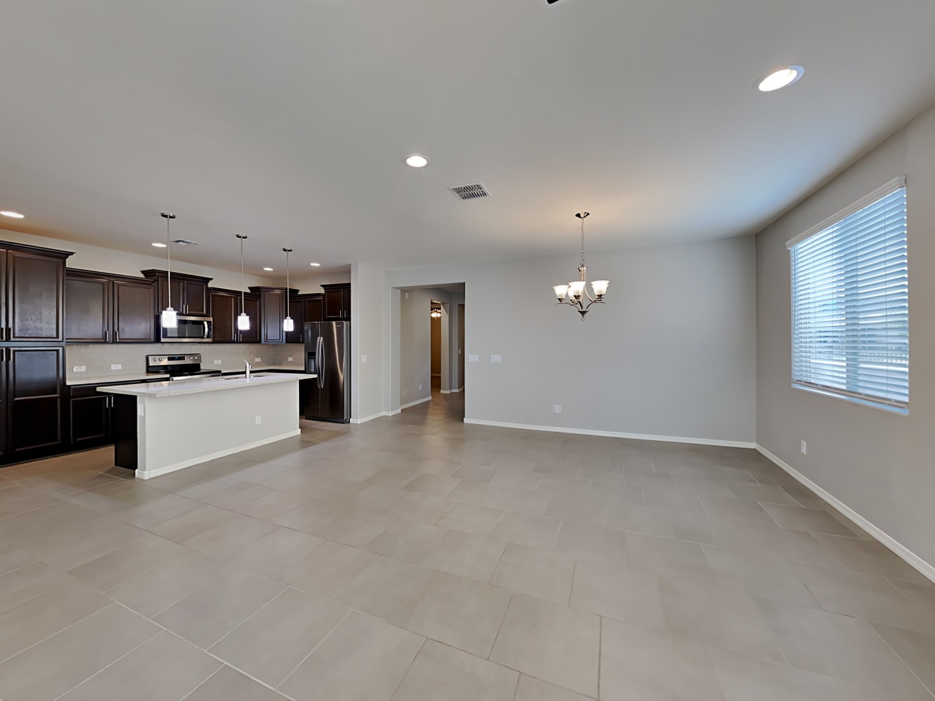 18210 W Carlota Ln photo 4