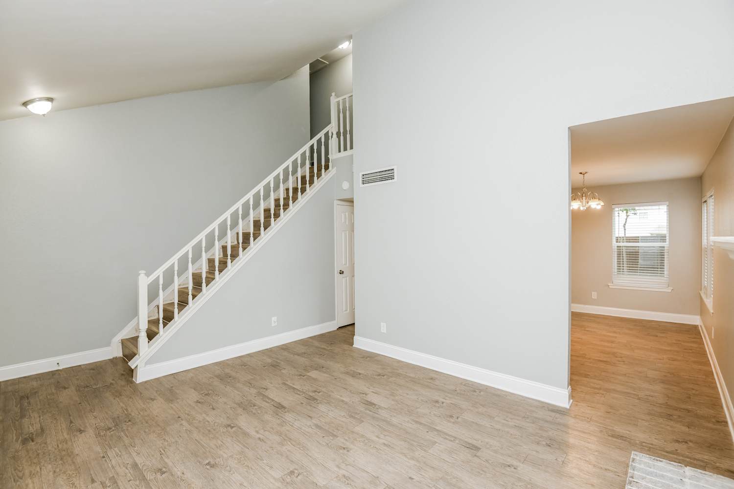 3611 Spring Meadow Ln photo 5