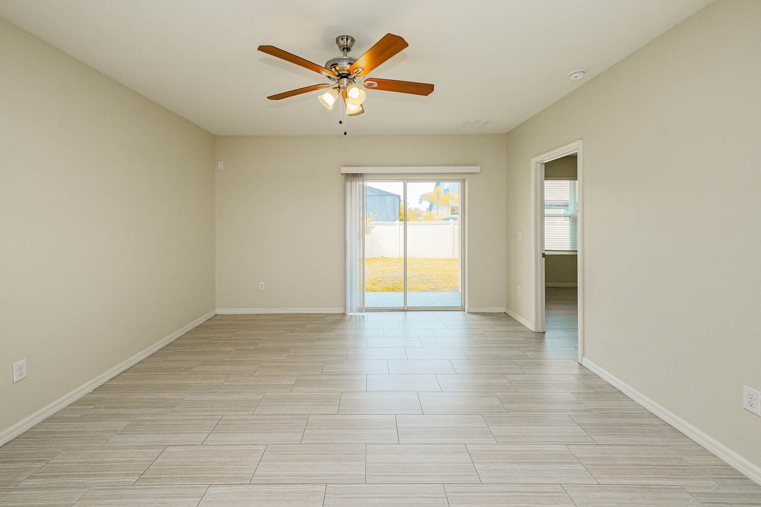 8004 Pelican Reed Cir photo 3