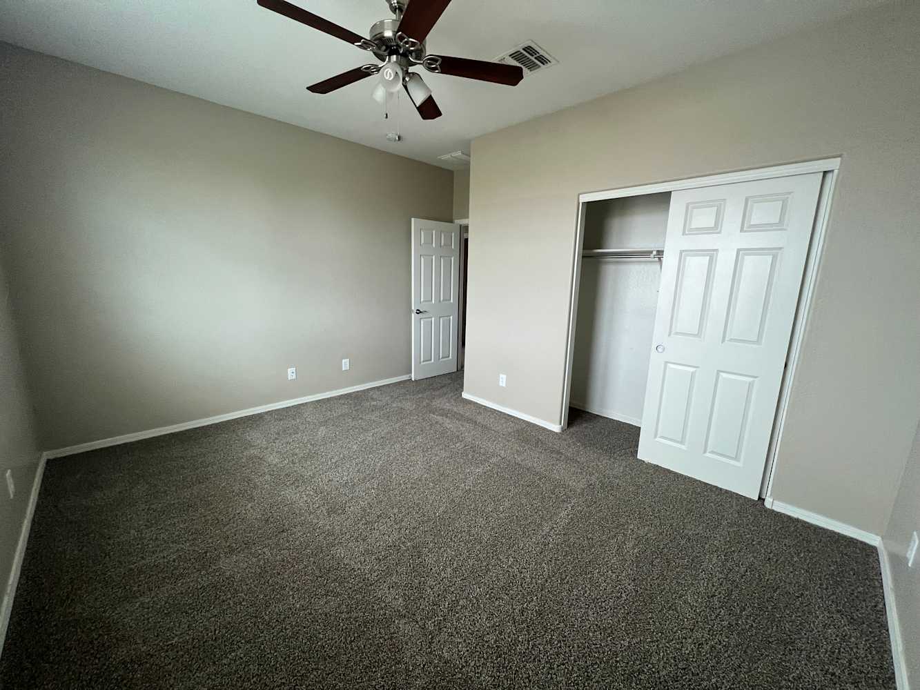 9851 E Acceleration Dr photo 5