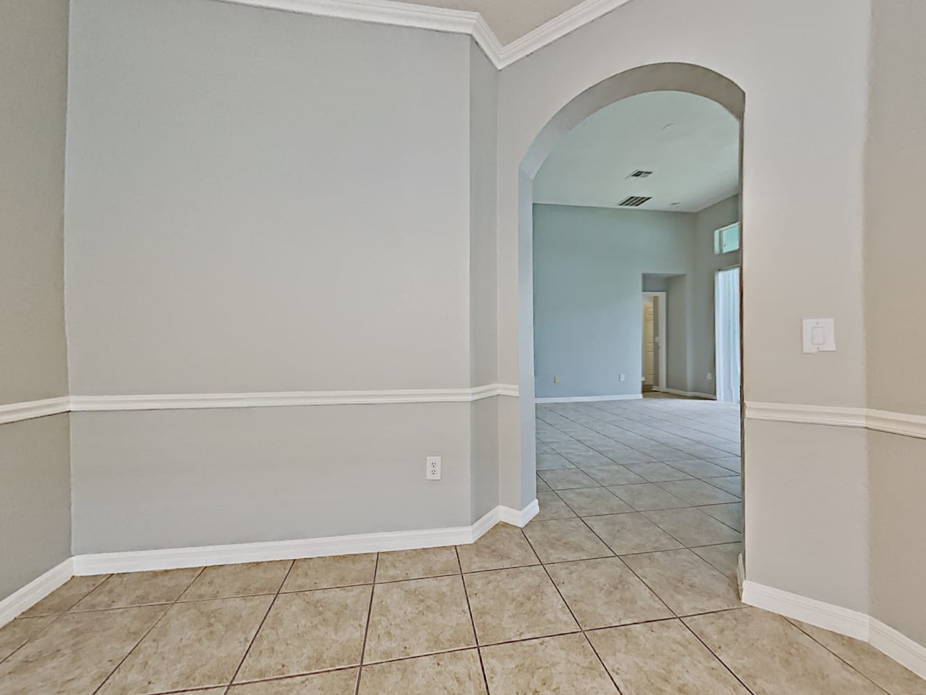 1083 Hermosa Way photo 4