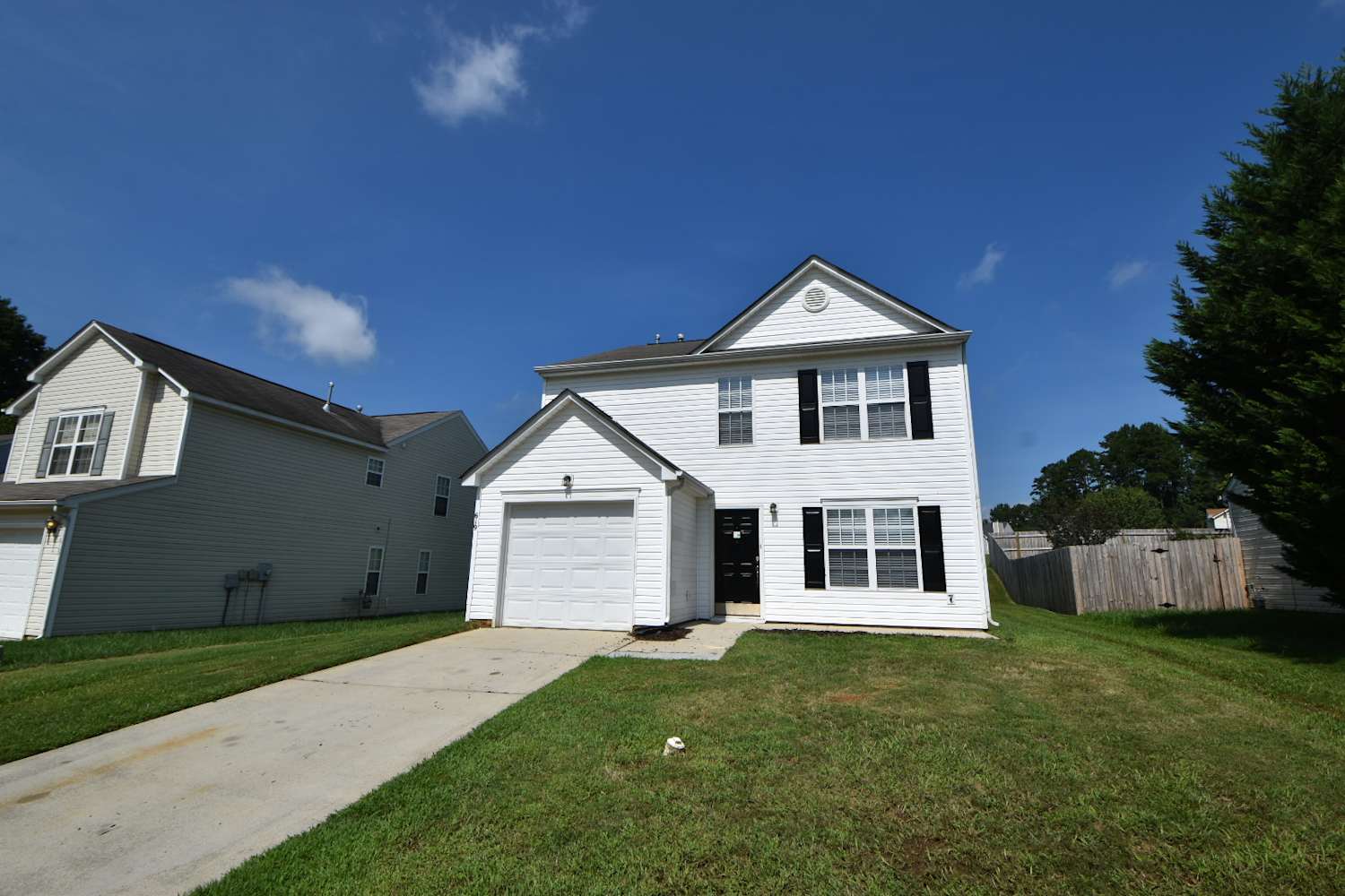 619 Finborough Ct photo 4