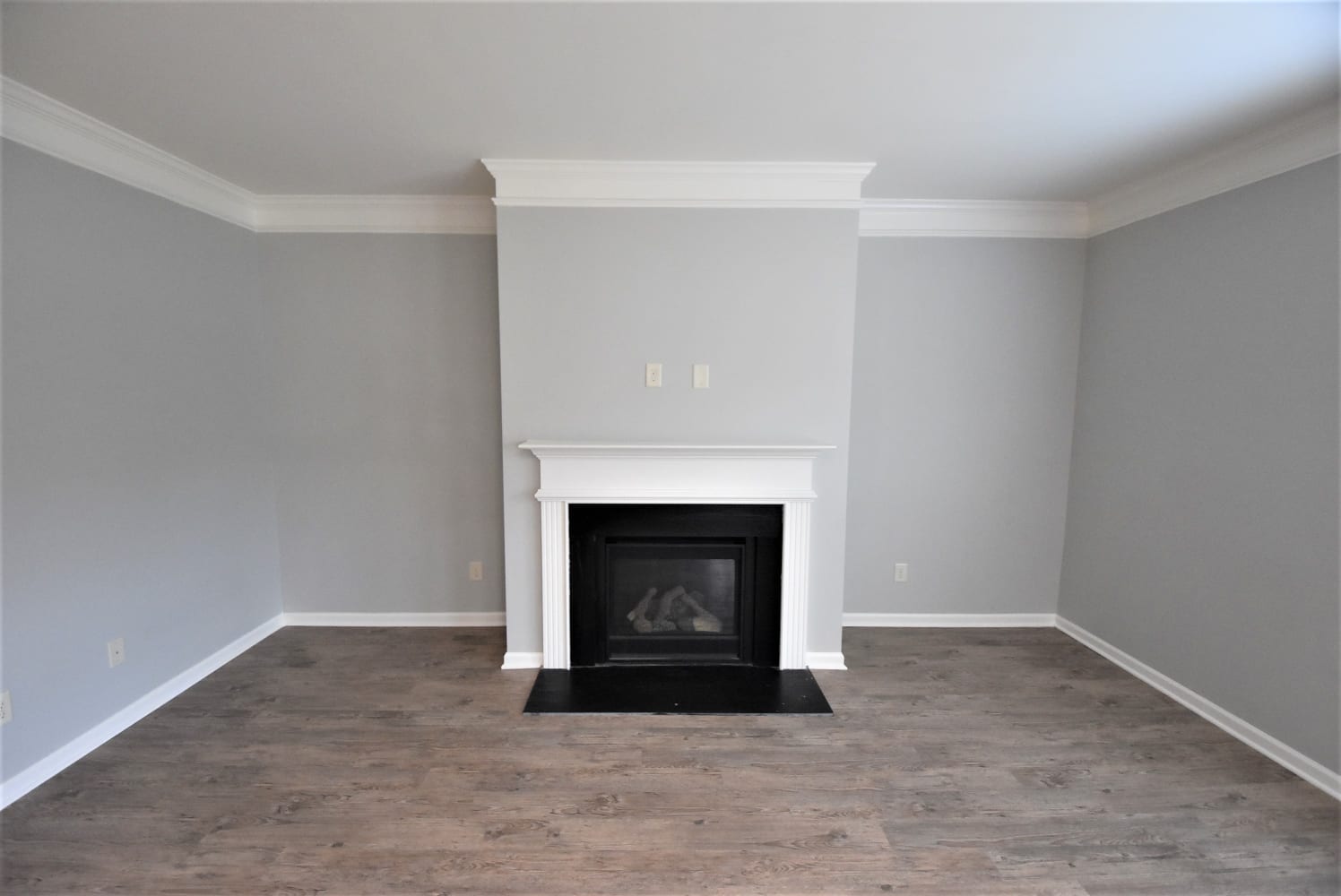 612 Darnell Rd photo 4