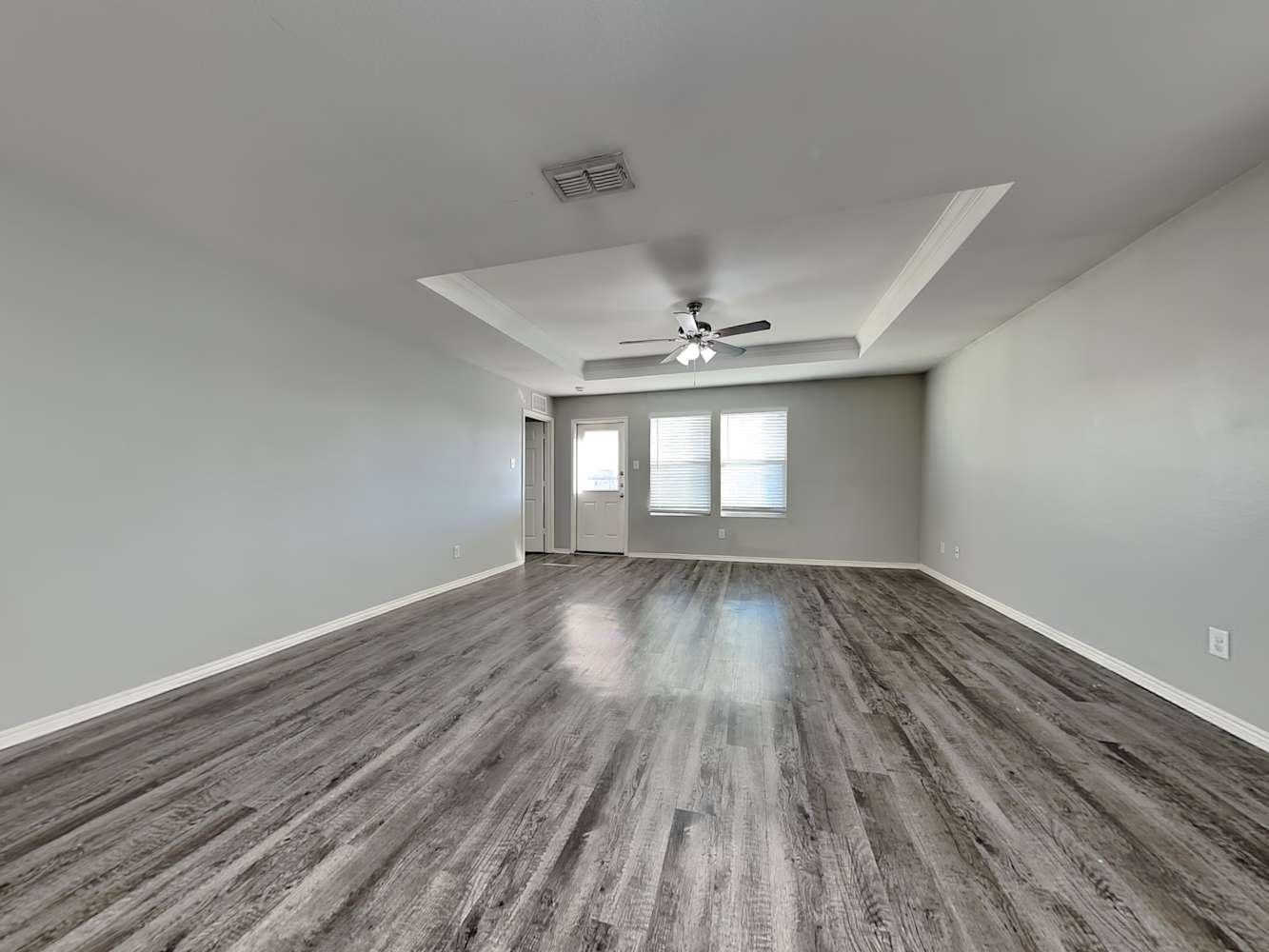 112 Abelia Dr photo 4
