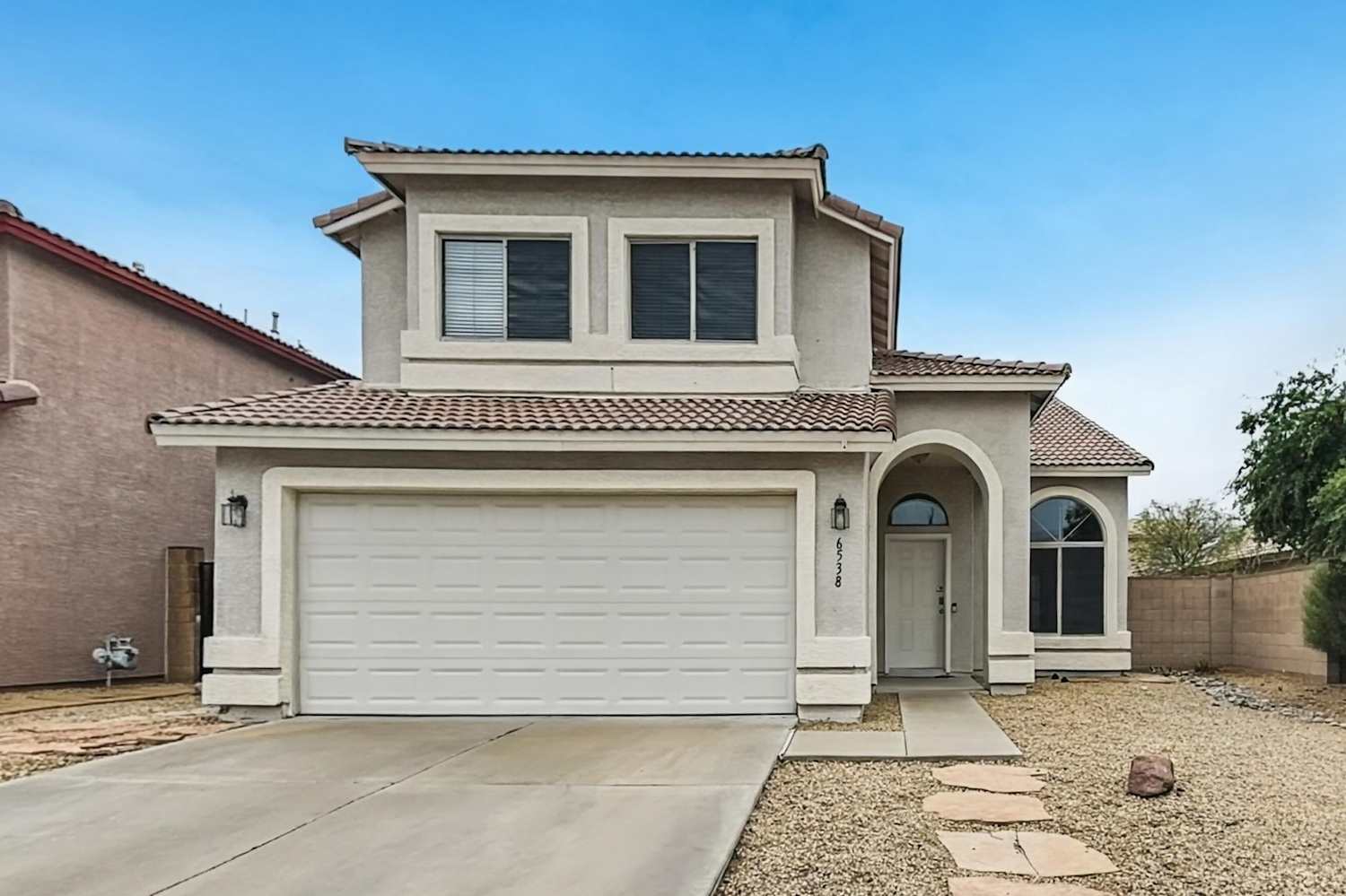 6538 W Prickly Pear Trail Phoenix, AZ 85083 photo 2