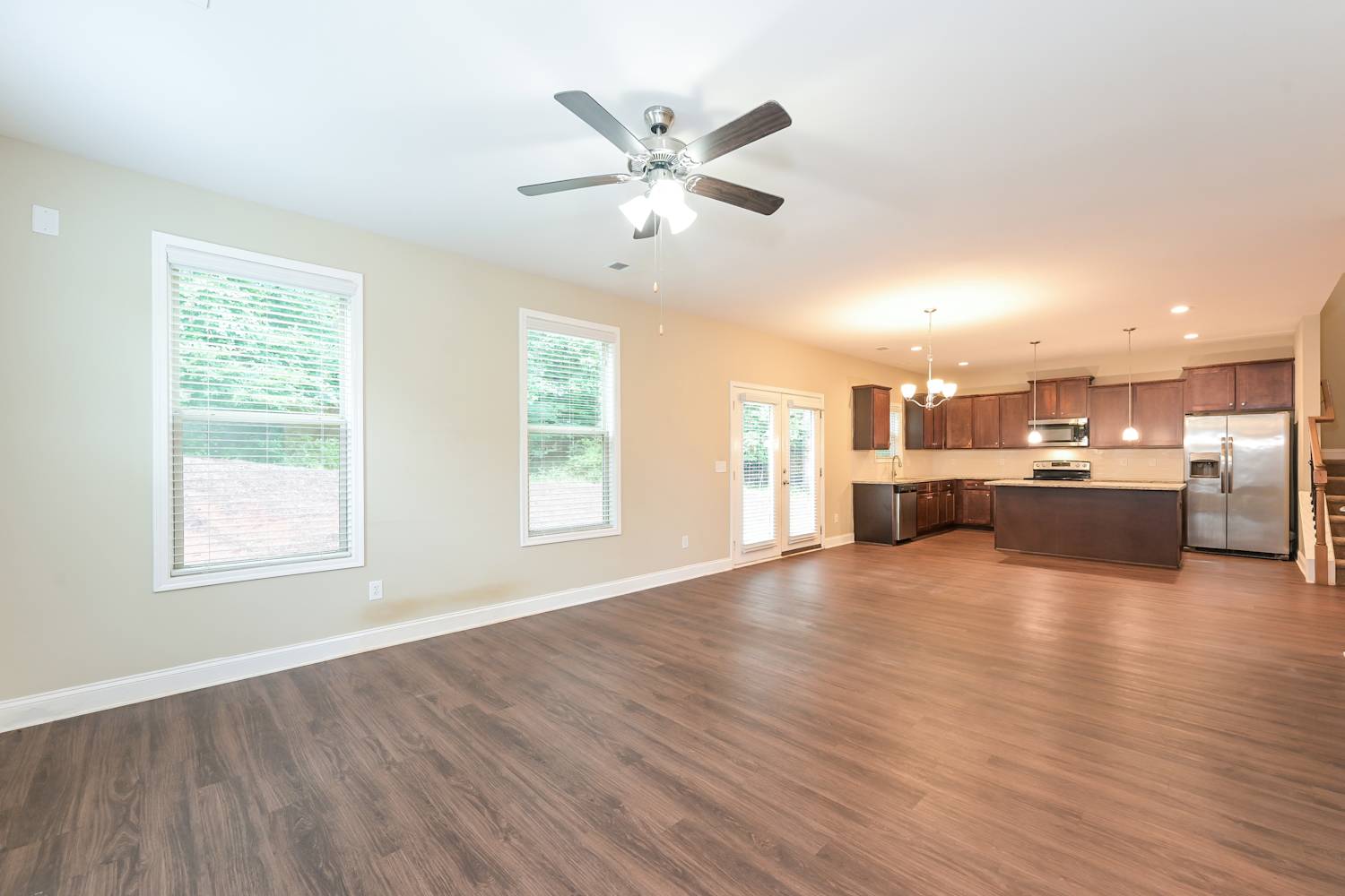 378 White Trillium Dr photo 5