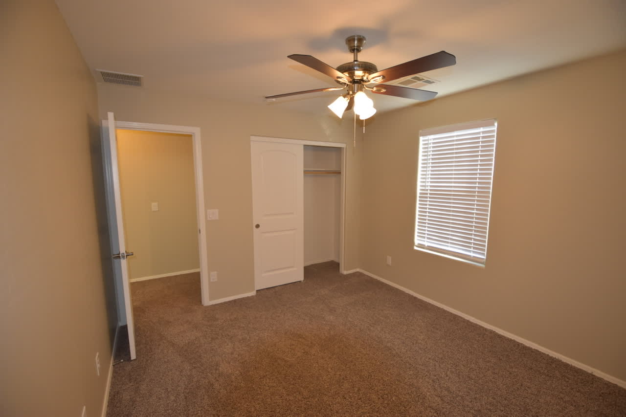 1344 E Palomino Way photo 5