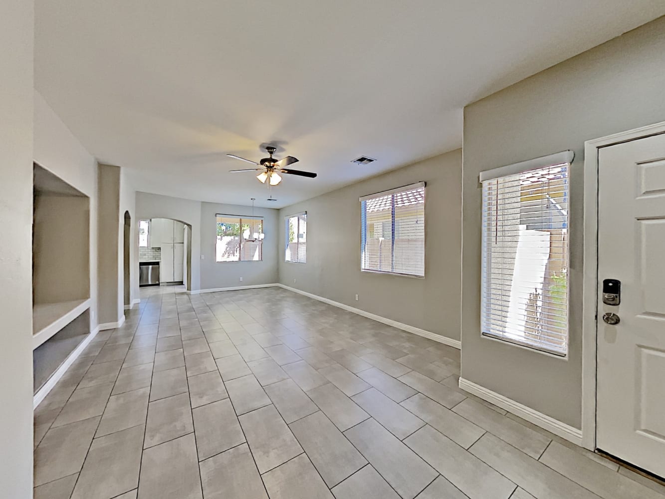 12532 W Cercado Ln photo 4