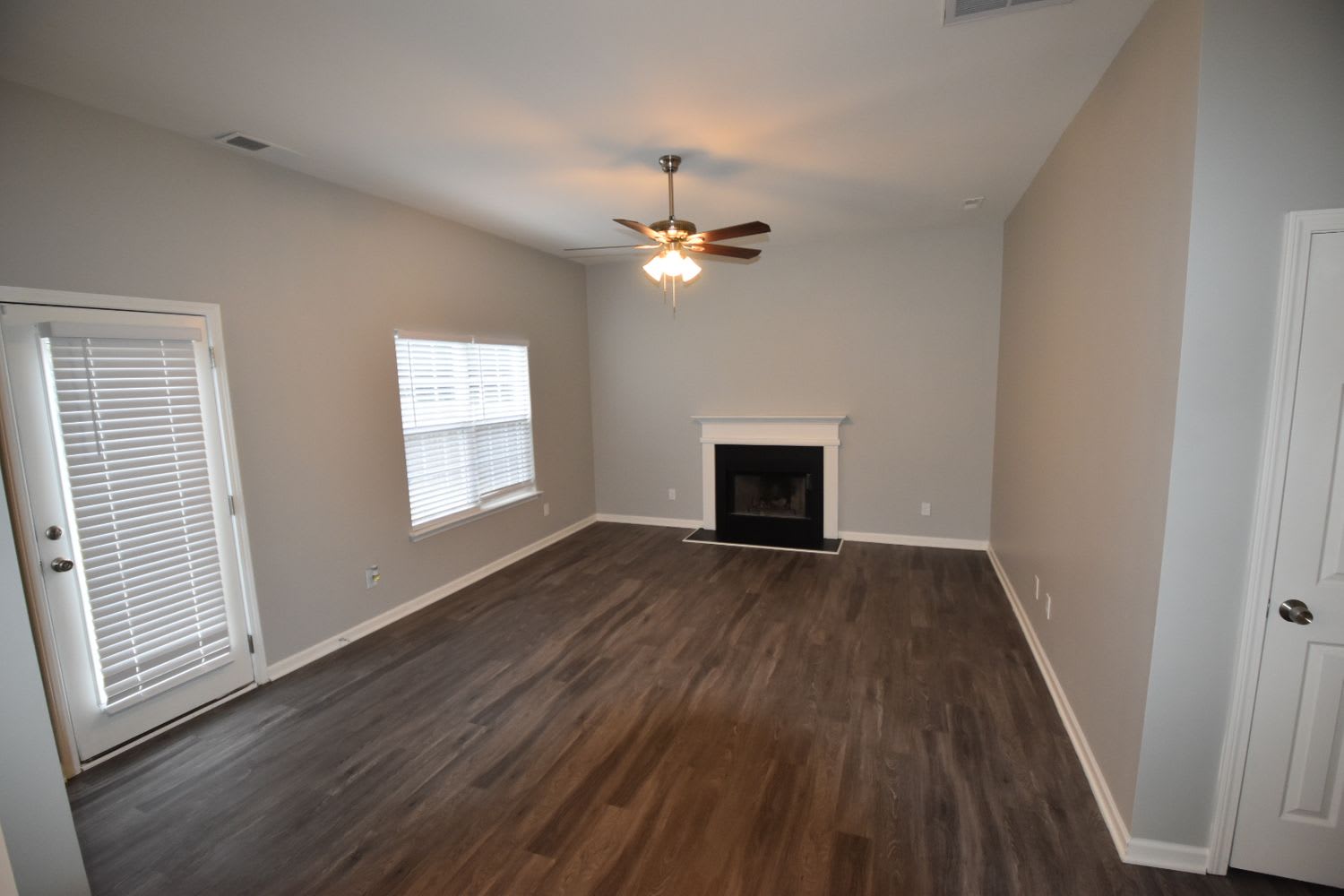 3324 Hendricks Chapel Ln photo 4