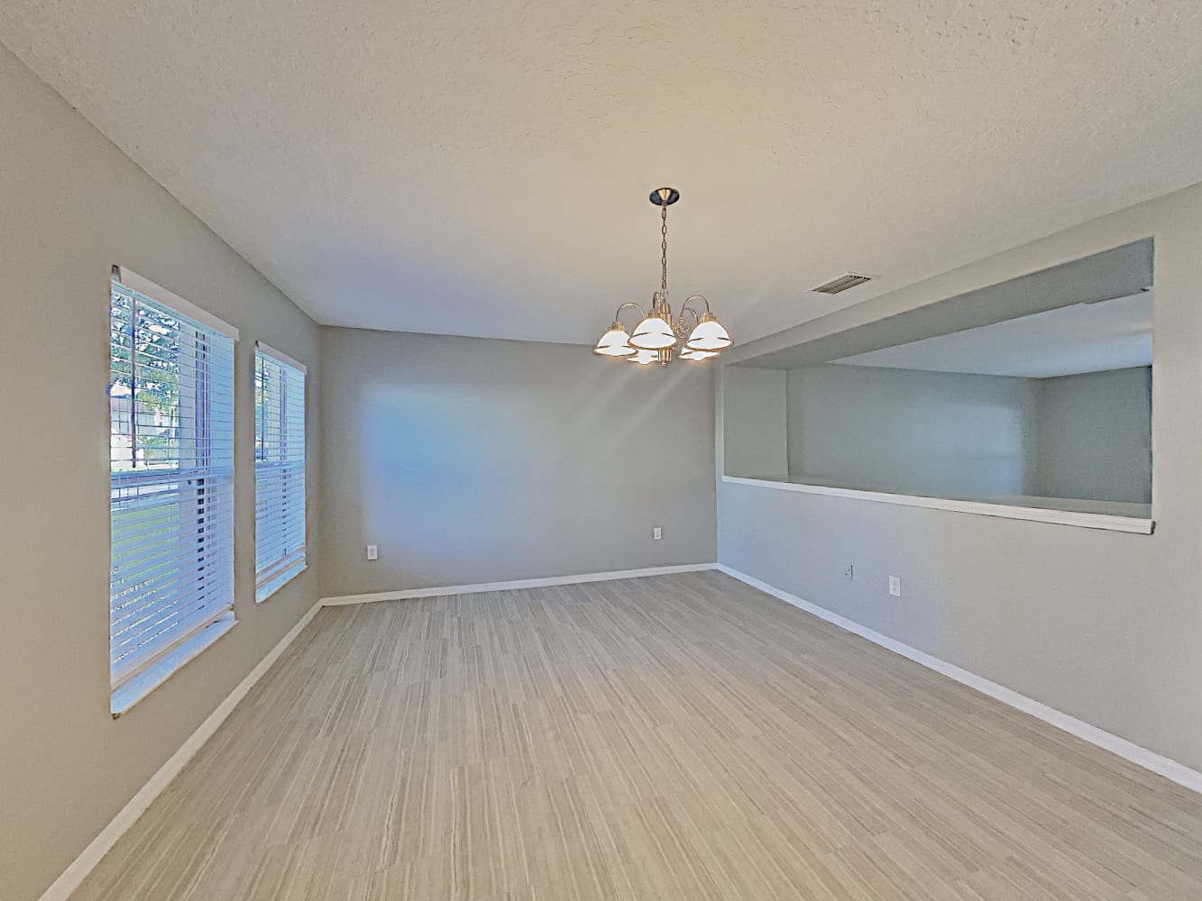 7360 Hunters Greene Cir photo 5