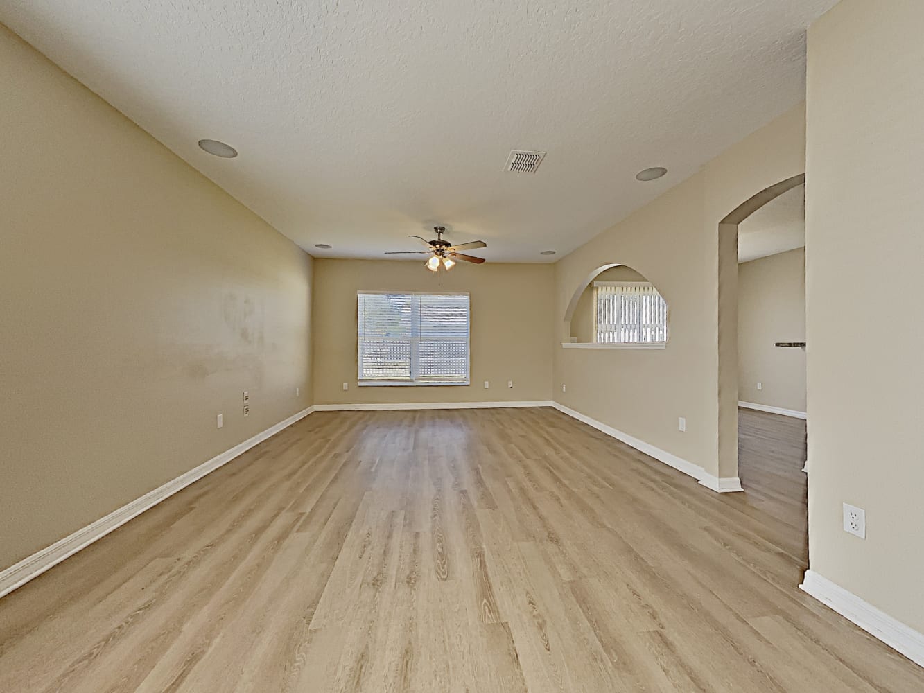 1716 Tidefield Rd photo 4