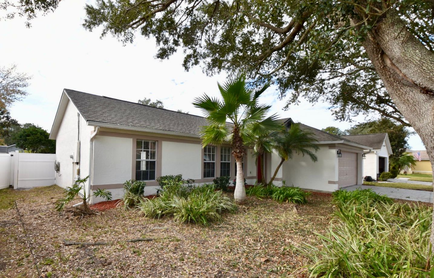 1043 W Riviera Blvd photo 2
