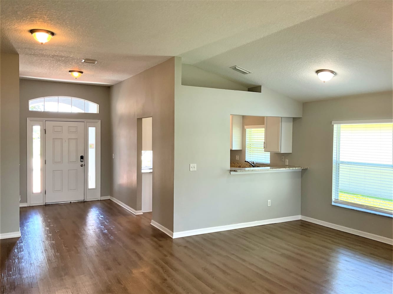 3282 Merrick Ave photo 3