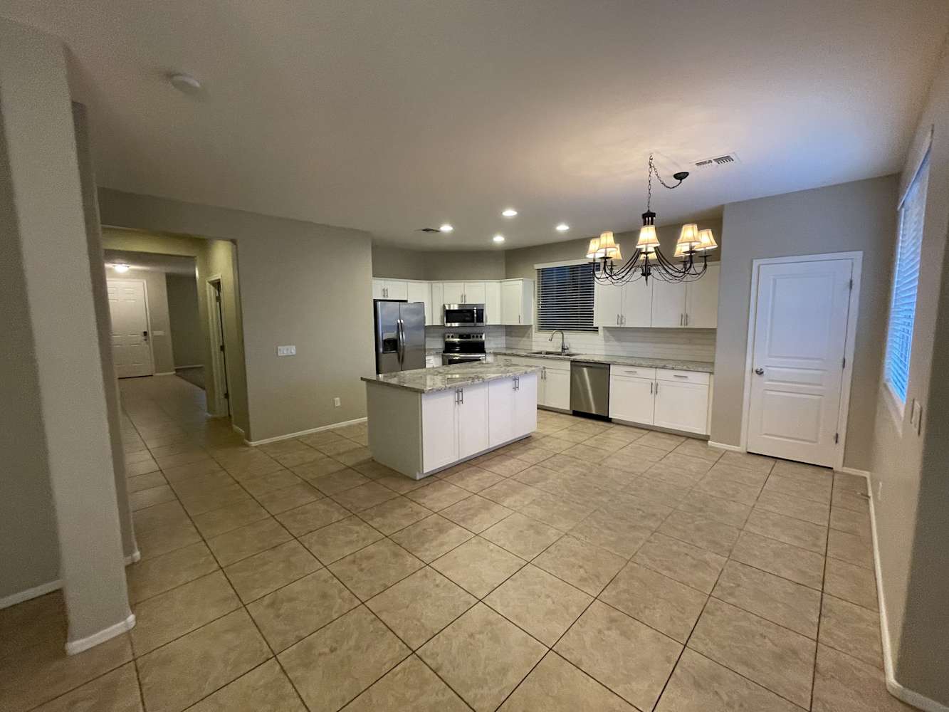 3810 E Chickadee Rd photo 4