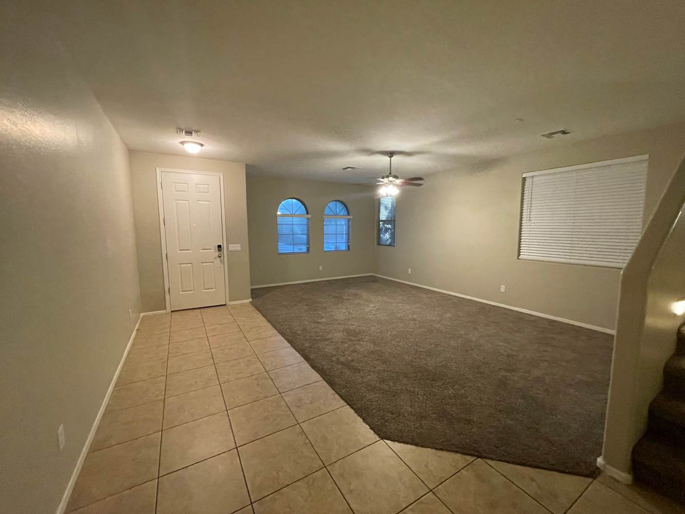 3810 E Chickadee Rd photo 2