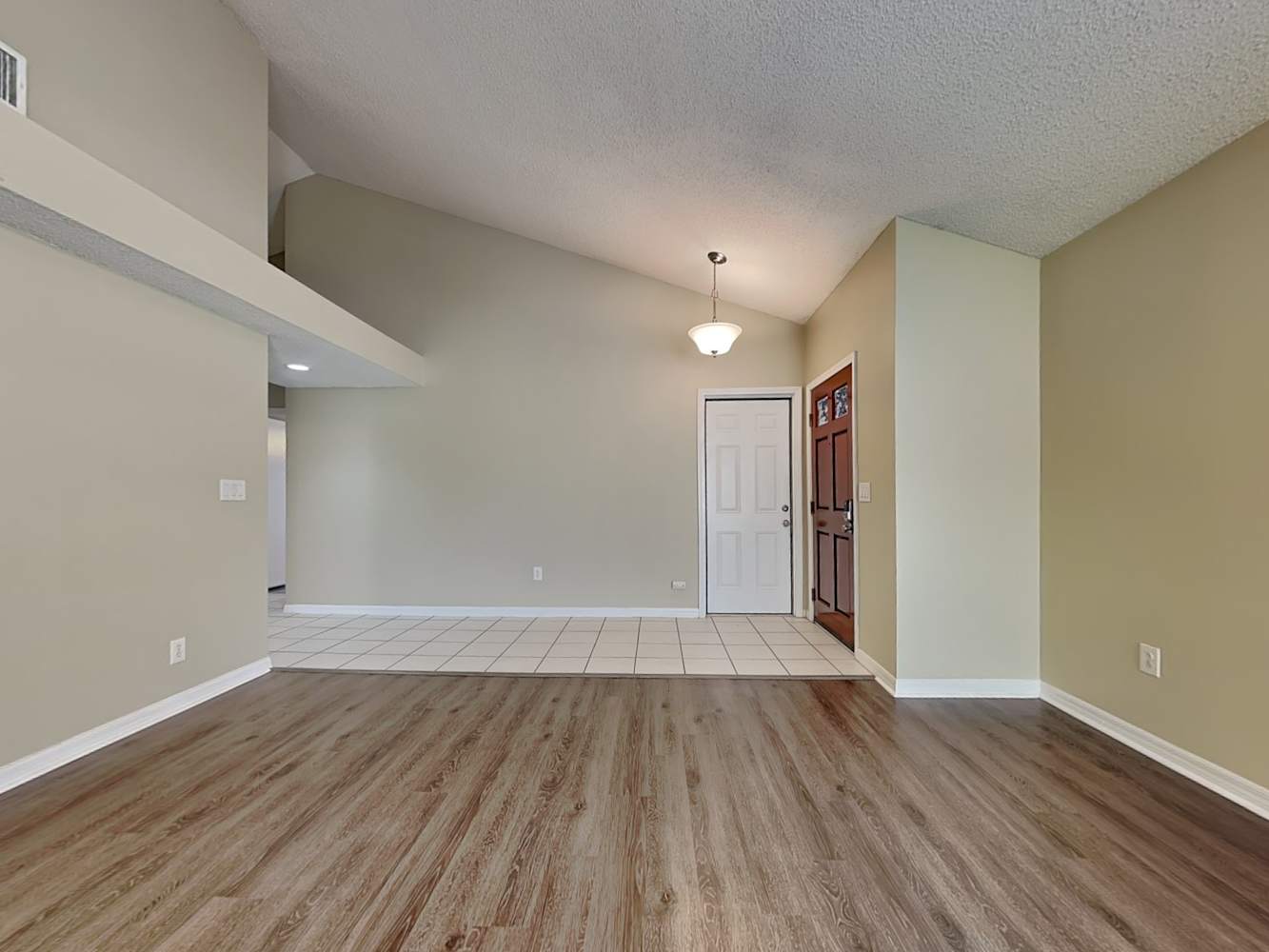 1210 Tuxford Dr photo 3