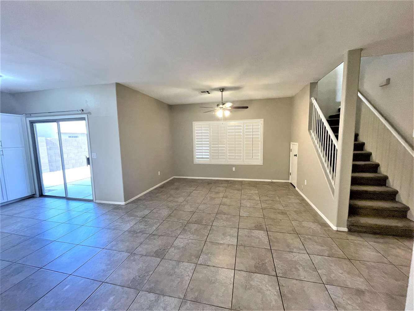 1576 E Orchid Ct photo 3