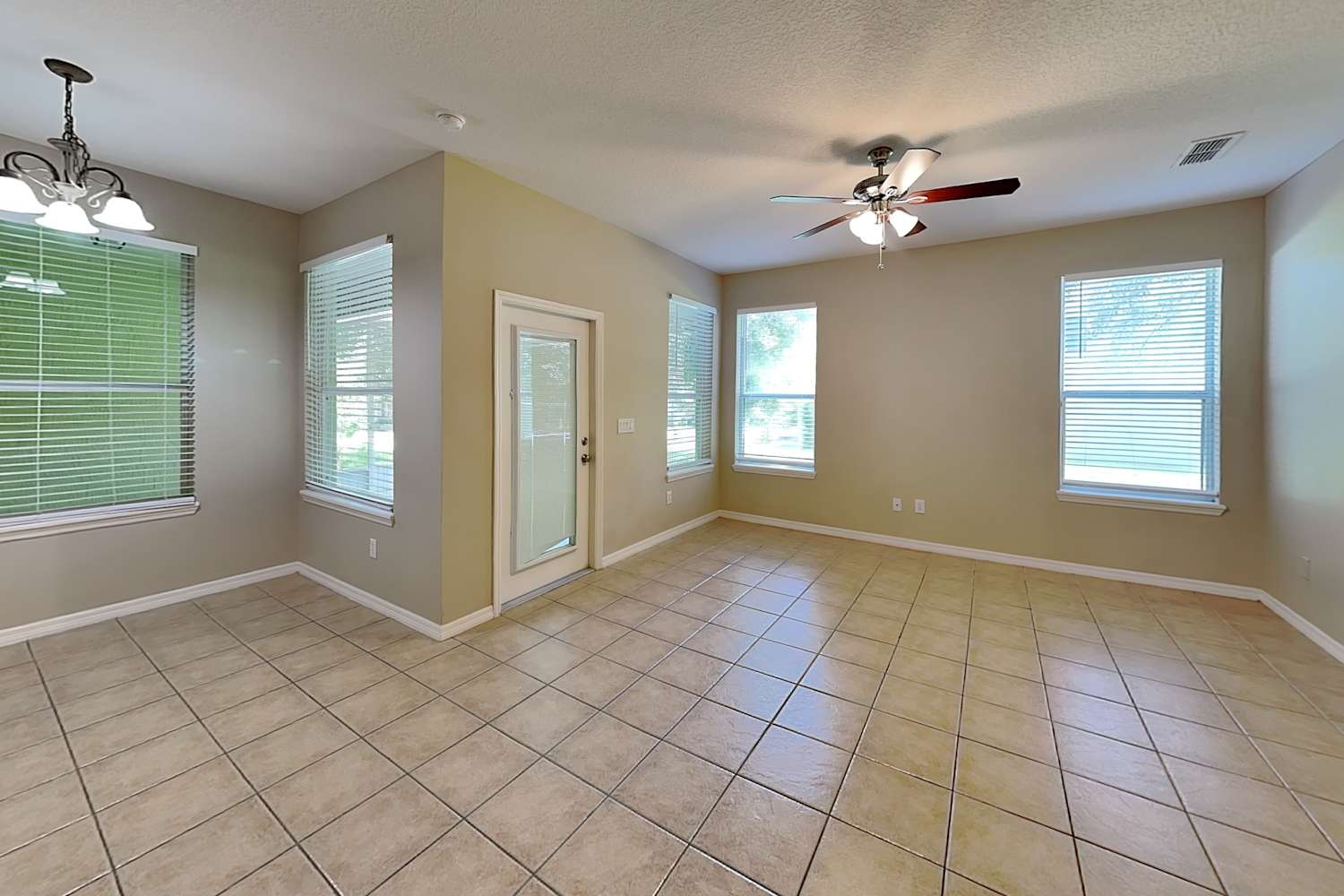 1027 Magnolia Blossom Ct photo 3