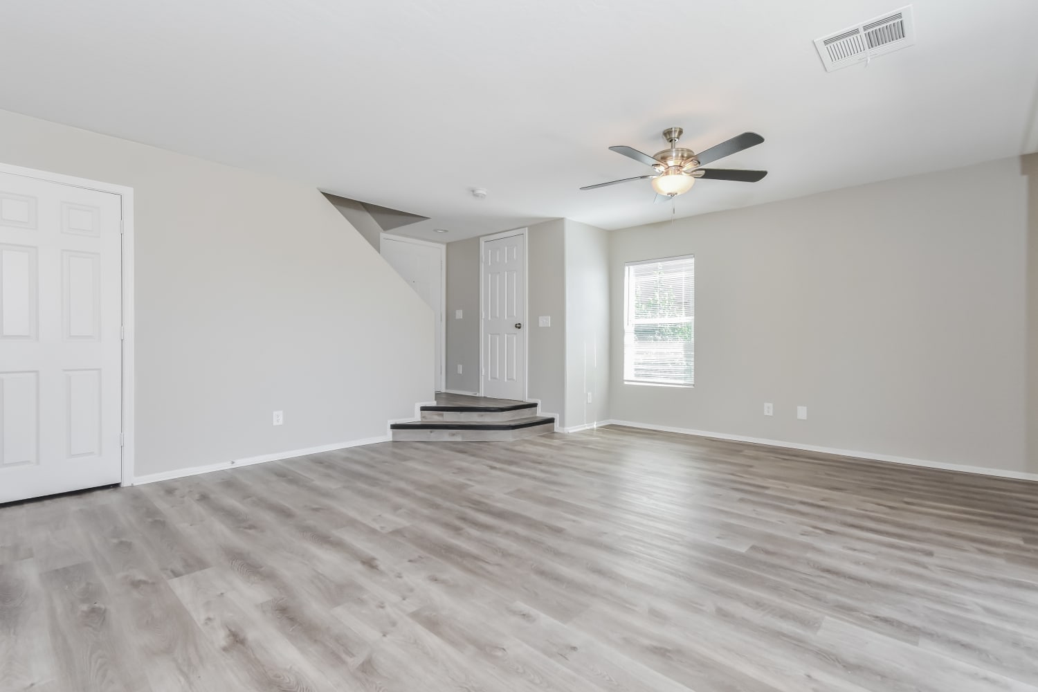 22229 W Devin Drive photo 2