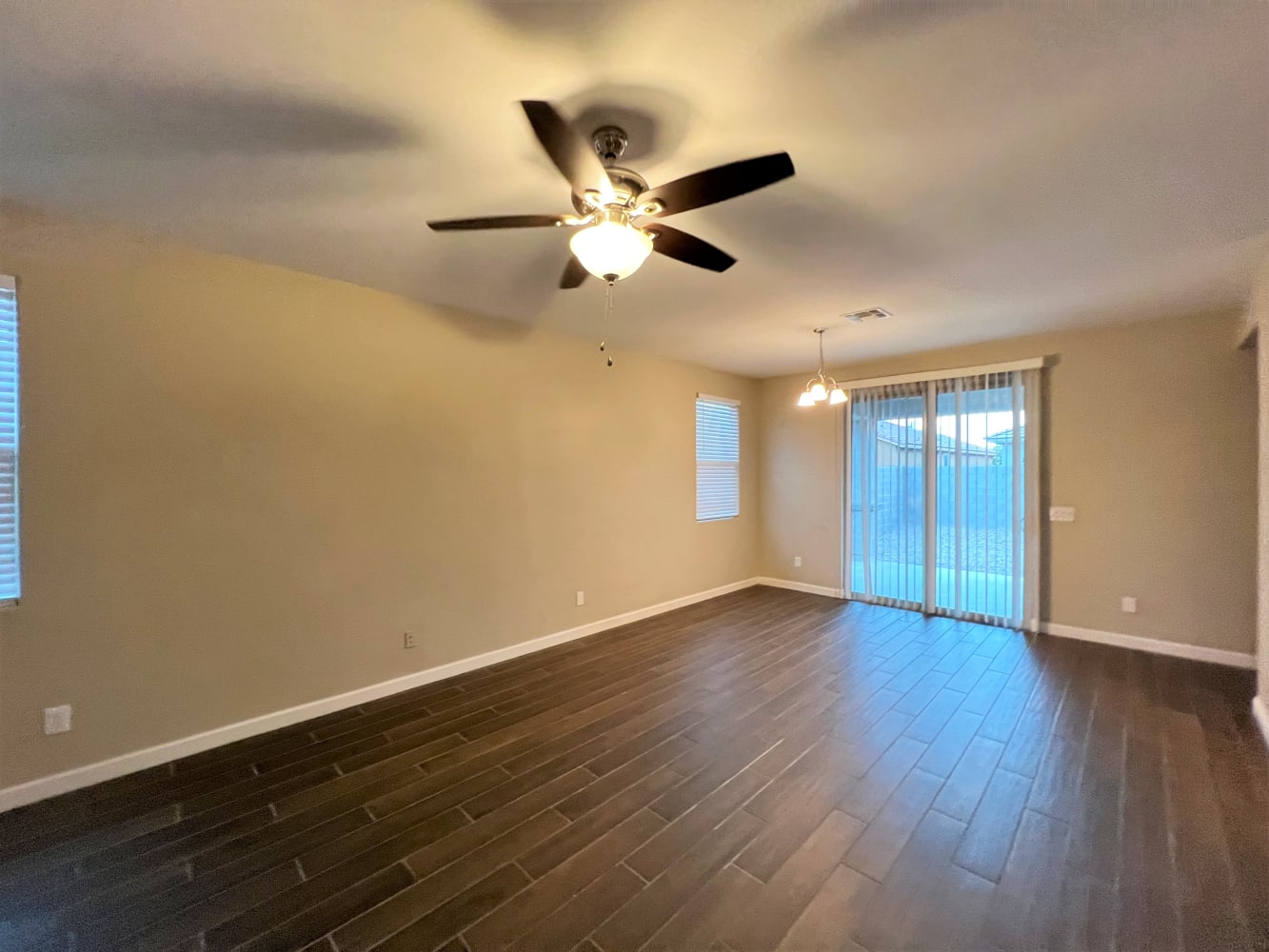 17917 W Tina Ln photo 5