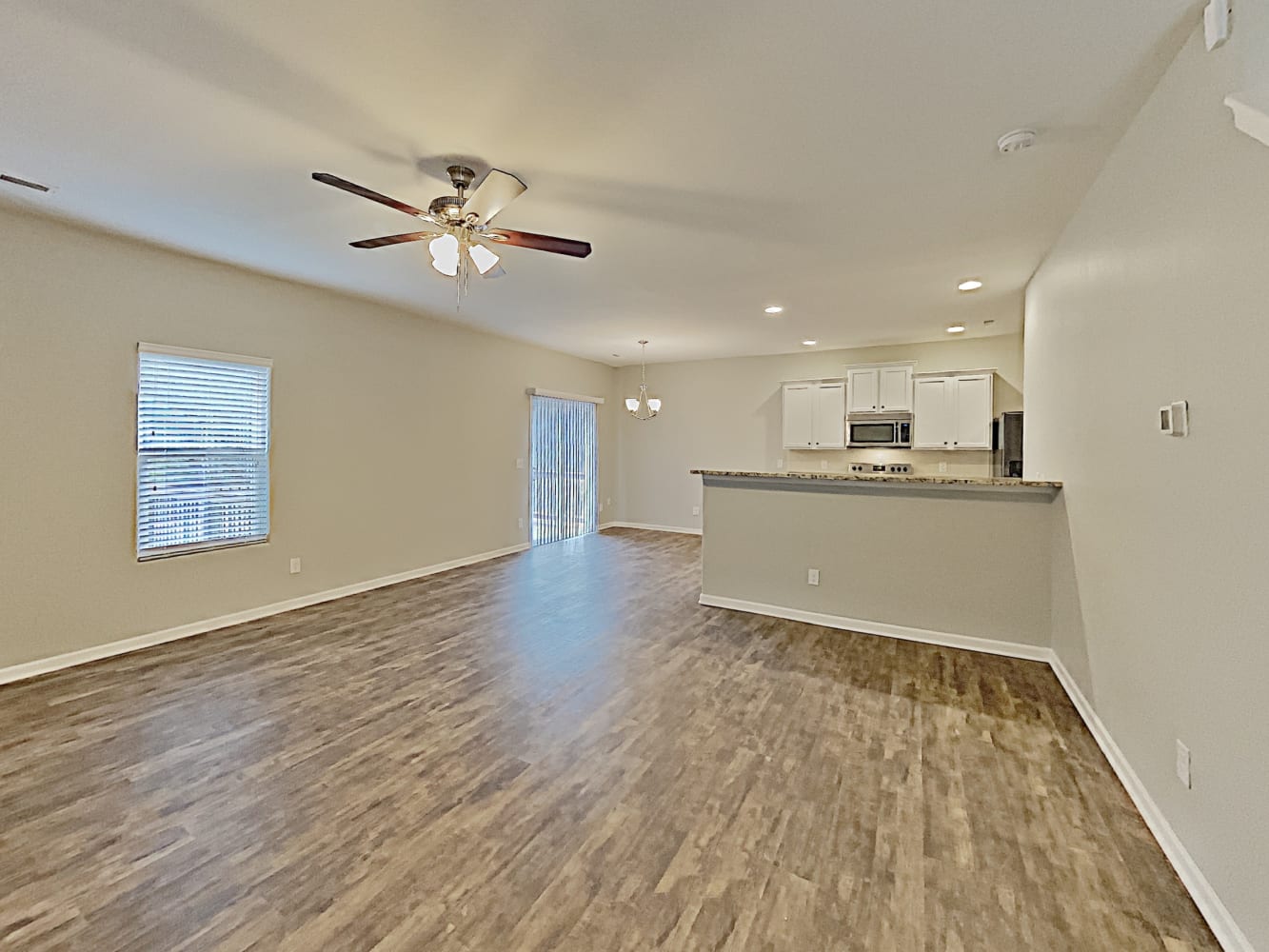 1416 Waylon Ave photo 4