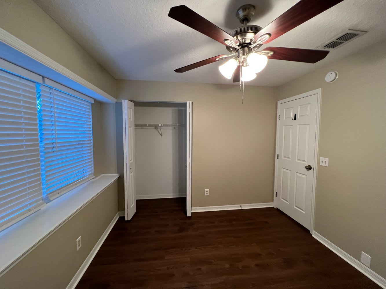 2148 Tioga Dr photo 5