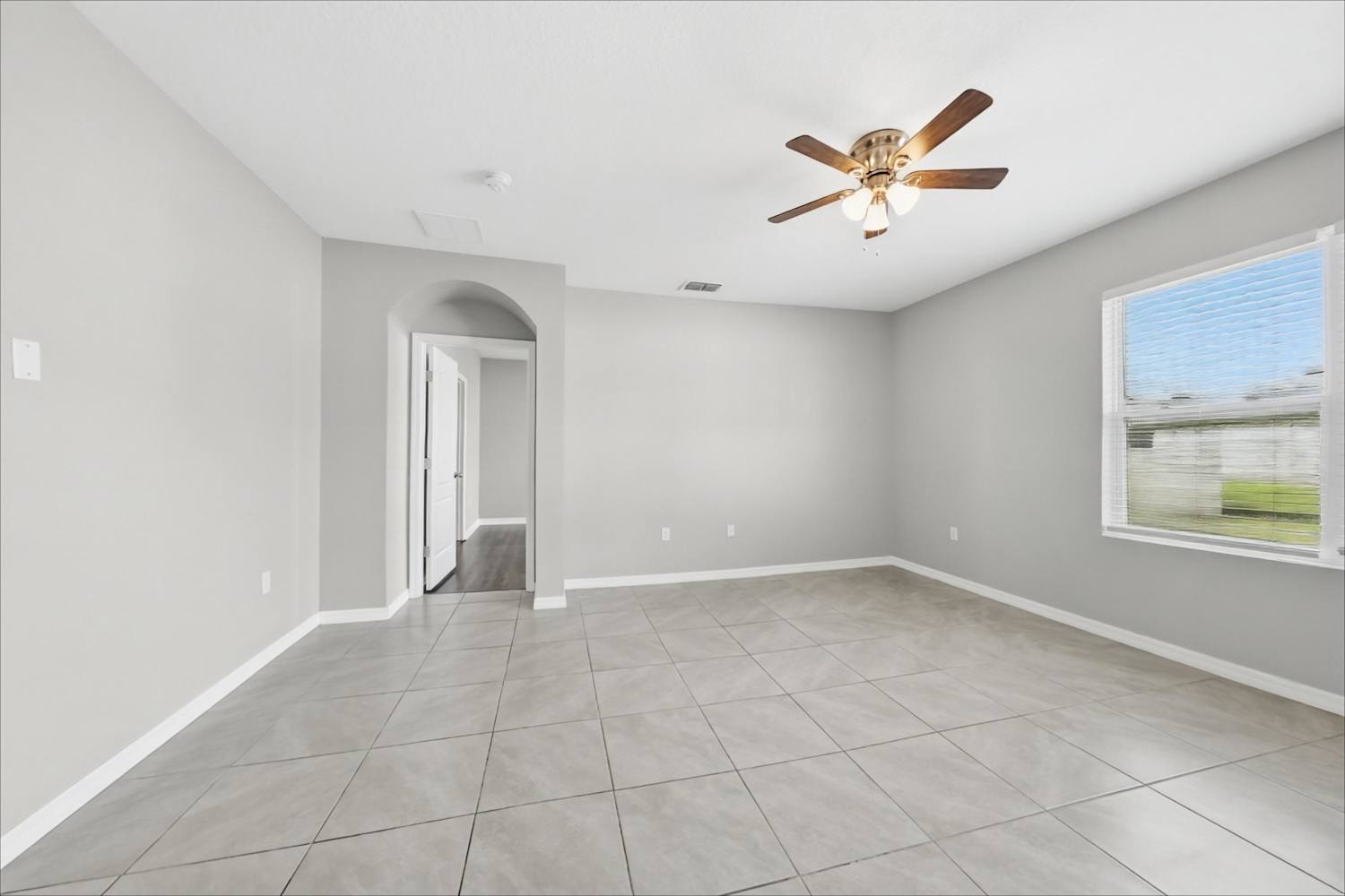 2825 Van Amber Ct photo 3