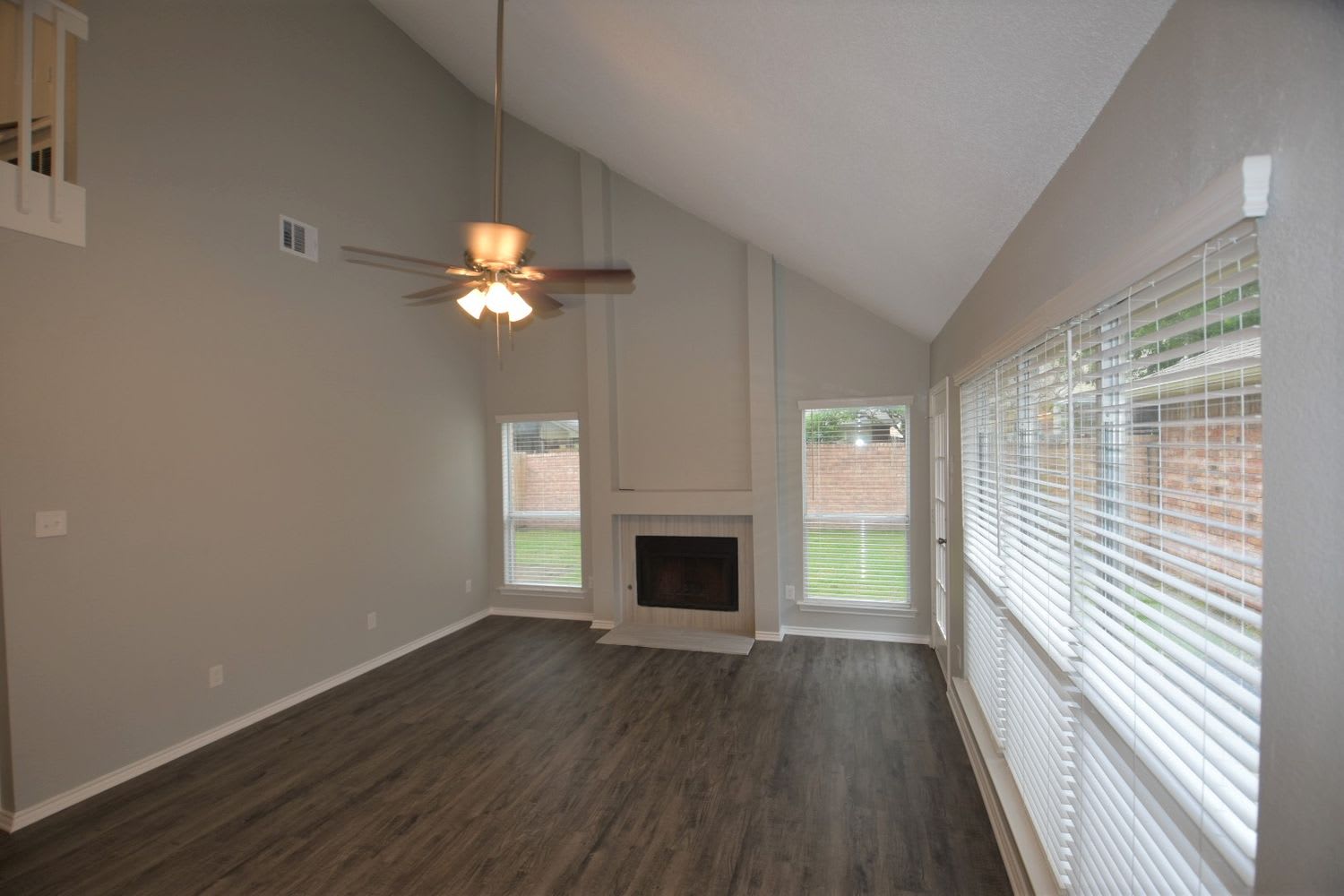 3807 Branch Hollow Cir photo 5