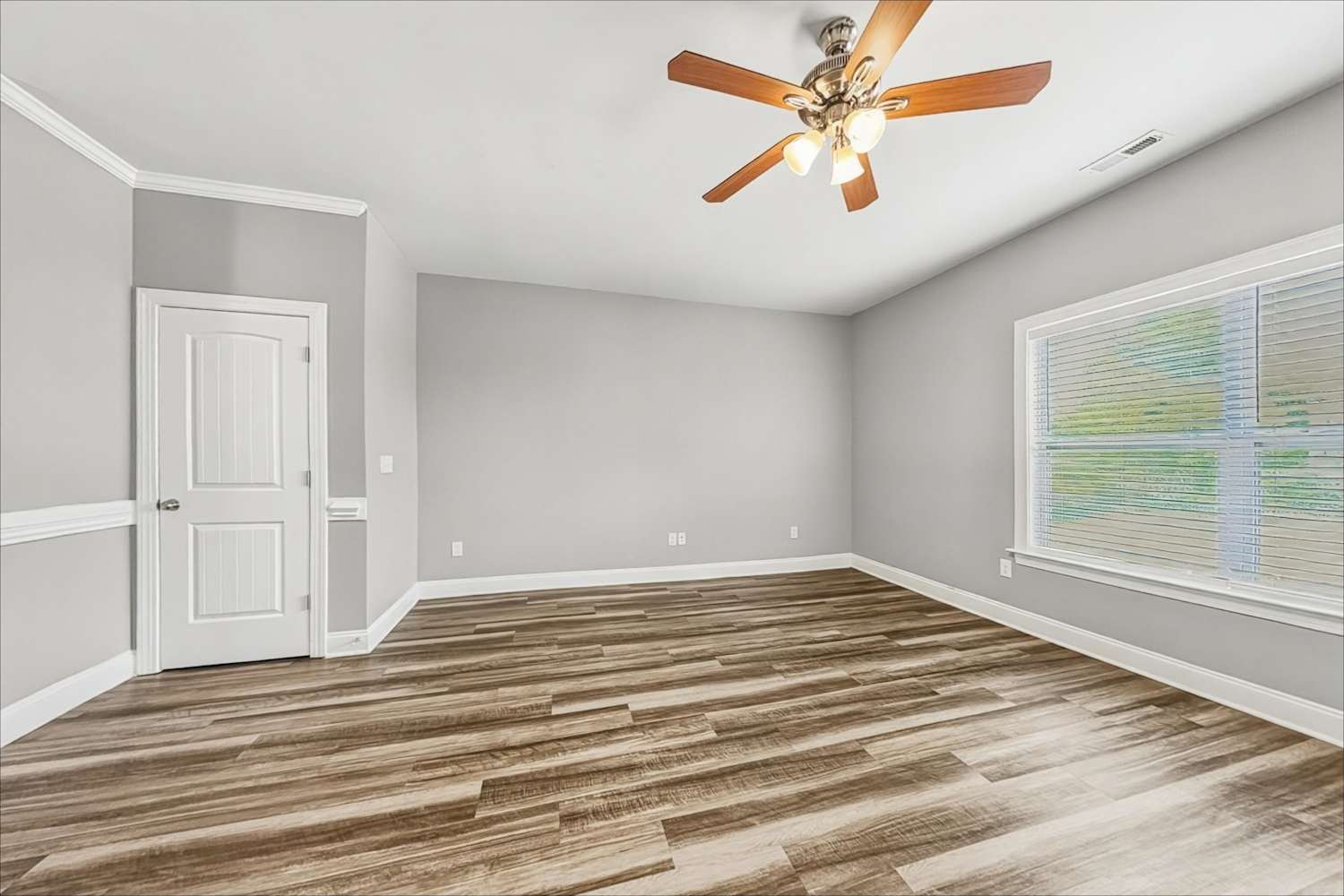1088 Lakemont Dr photo 5